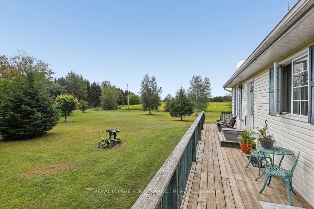 10607 Pleasant Valley Road, South Dundas, ON K0E 1W0 photo 5