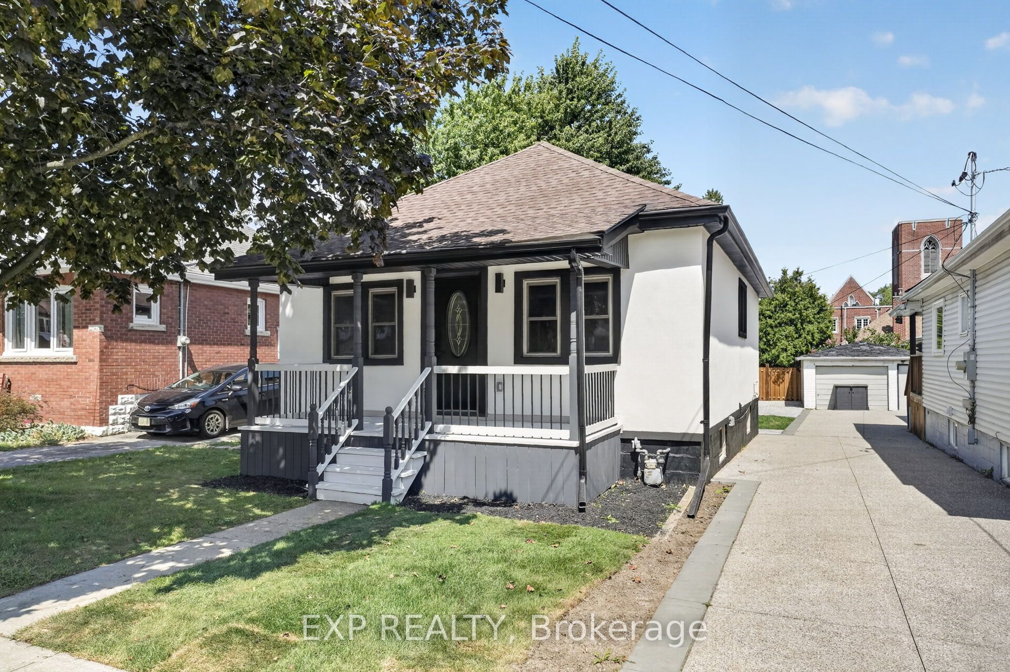 43 Brucedale Avenue E, Hamilton, ON L9A 1N1 photo 3