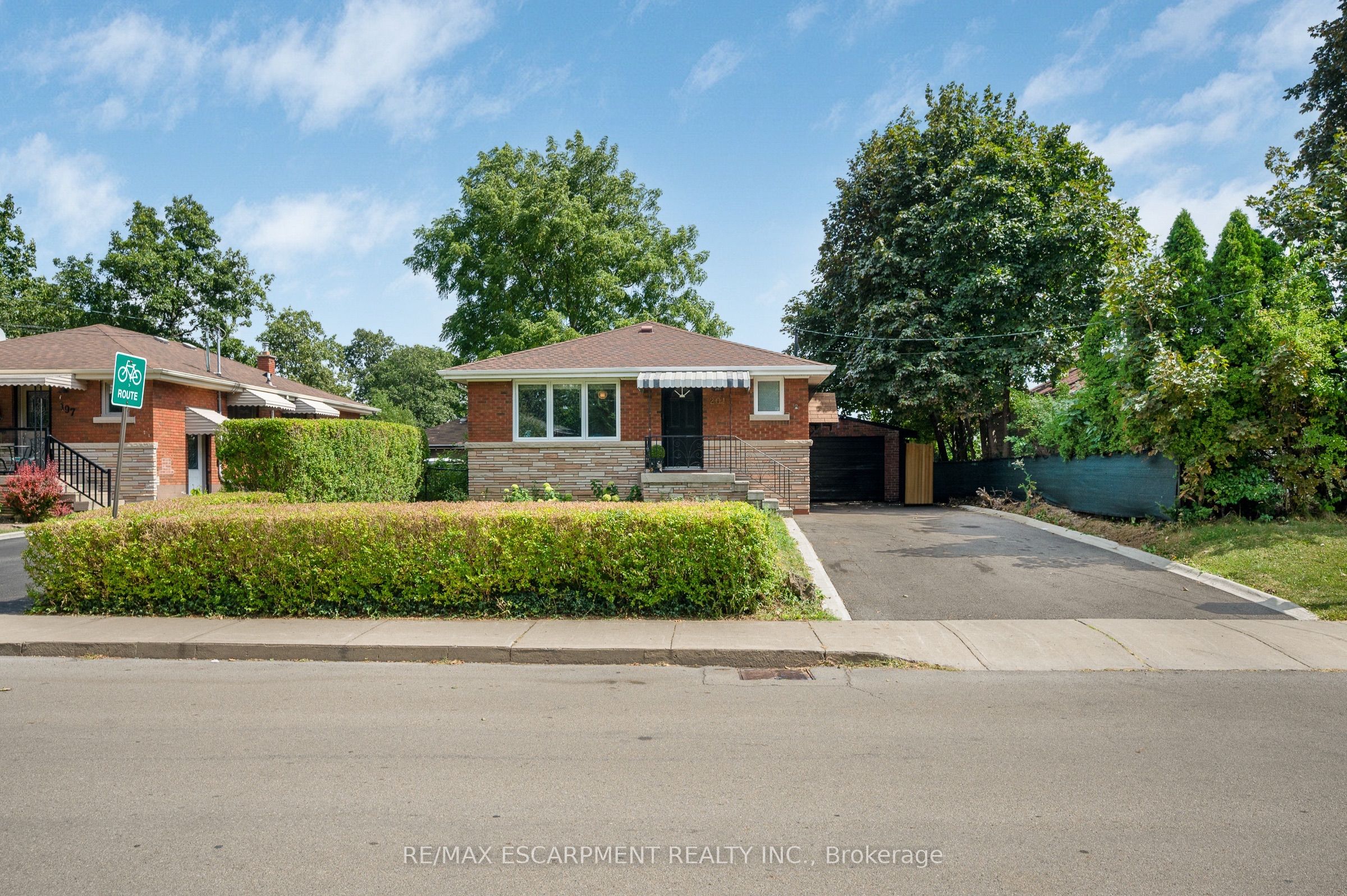 201 Terrace Drive, Hamilton, ON L9A 2Z2