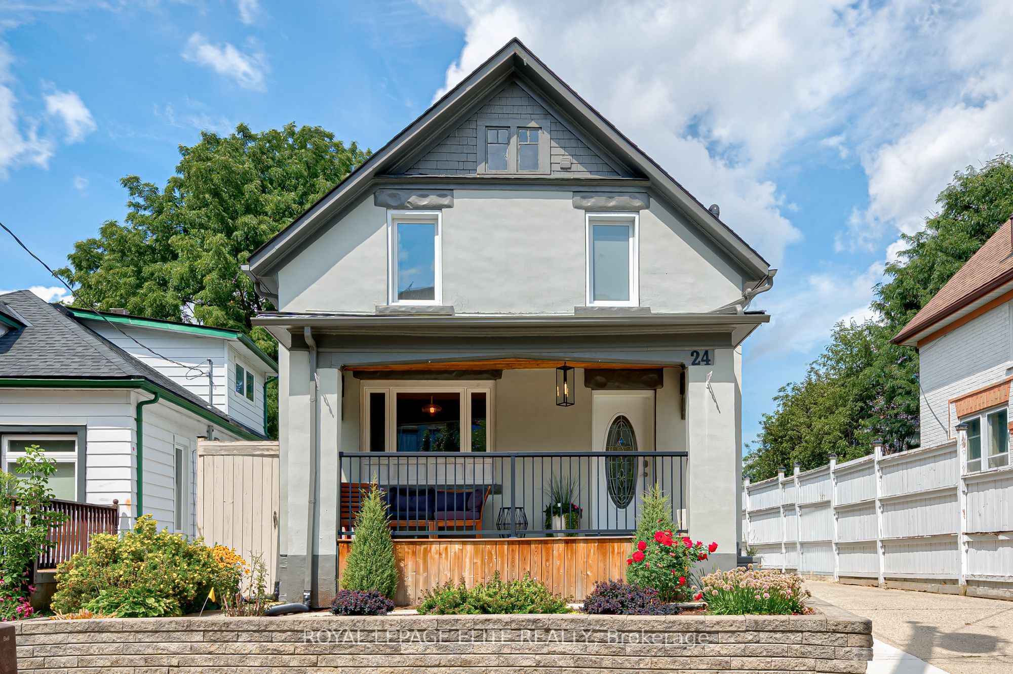 24 Stahl Avenue, Kitchener, ON N2H 5R6 photo 2