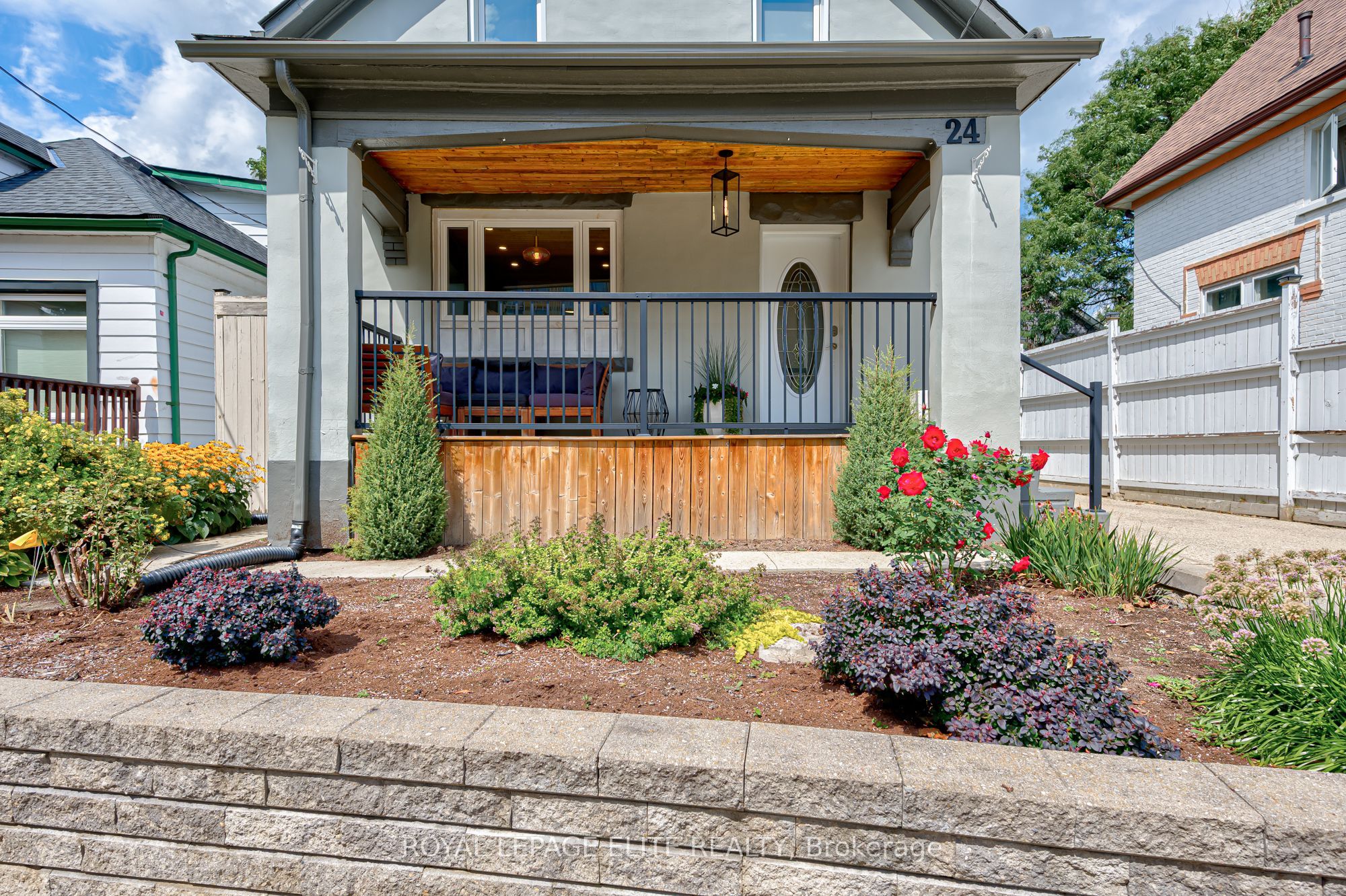 24 Stahl Avenue, Kitchener, ON N2H 5R6 photo 3