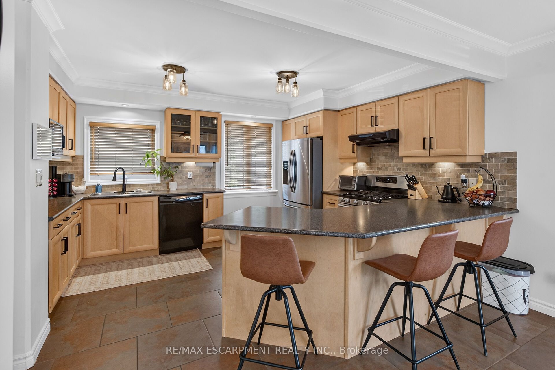 151 Hixon Road, Hamilton, ON L8K 2C3 photo 5