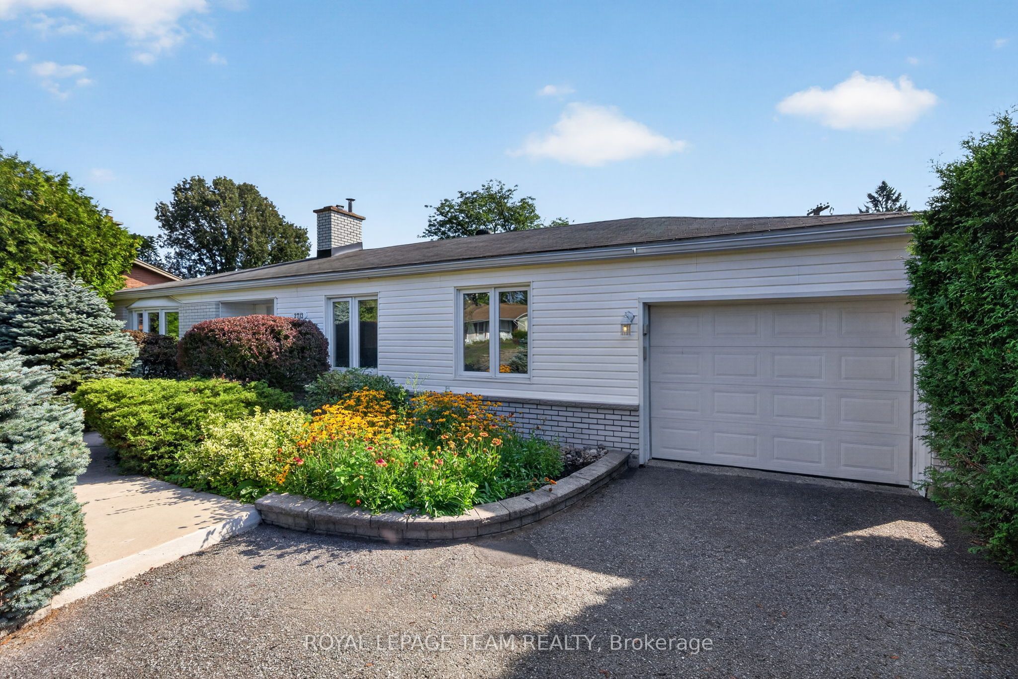 2713 Dupont Street, Billings Bridge - Riverside Park and Area, ON K1V 8N2 photo 3