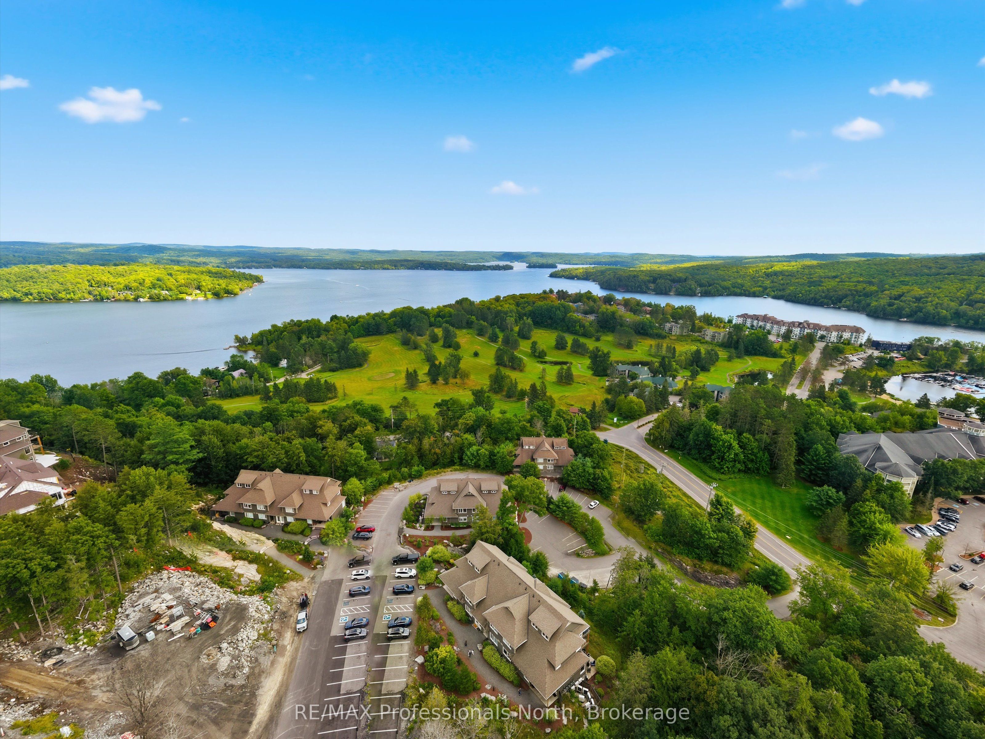2-101 Tree Tops Lane, Huntsville, ON P1H 1A9 photo 2