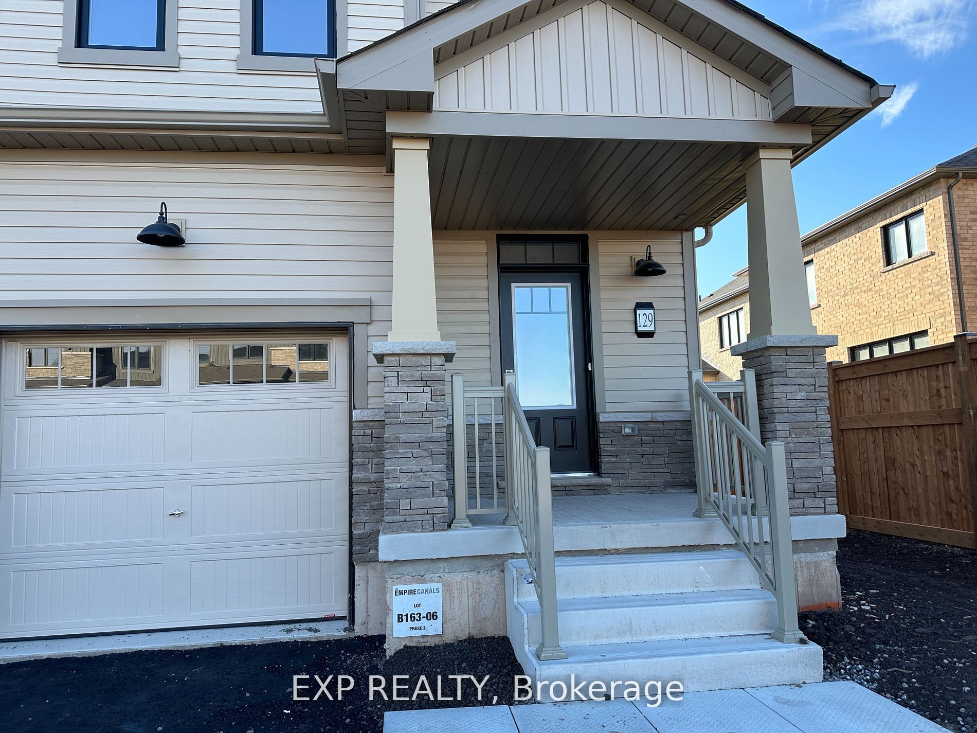 129 Masters Street, Welland, ON L3B 0N4 photo 2