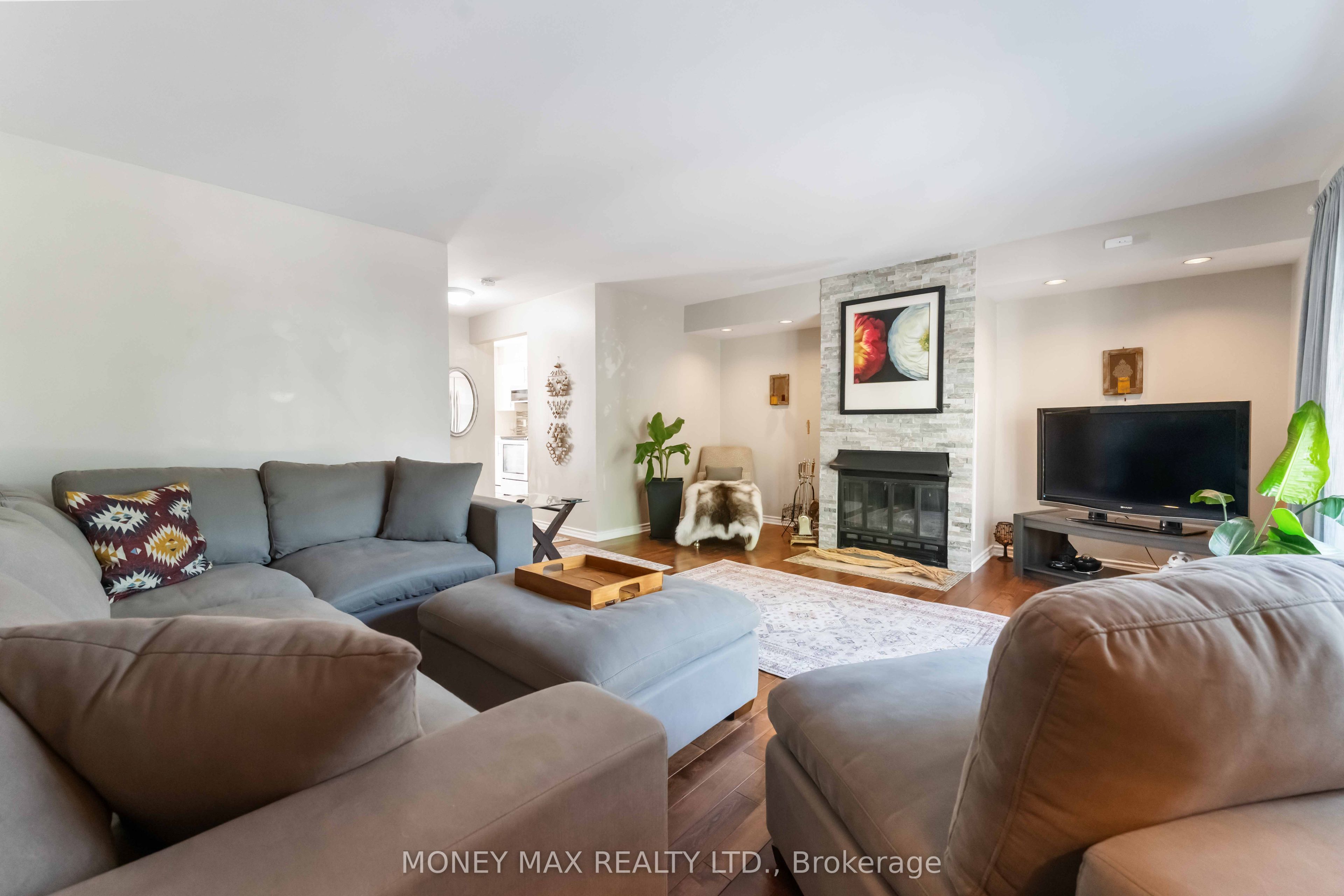 7 Forsyth Lane 4, Crystal Bay - Rocky Point - Bayshore, ON K2H 9H1 photo 5