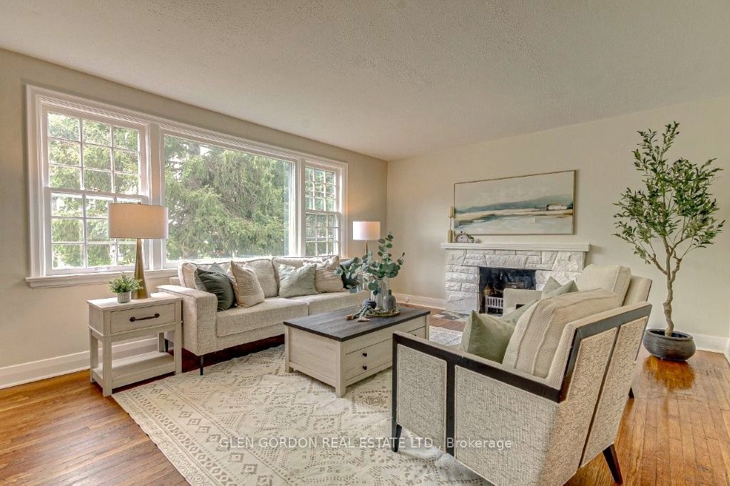 595 Victoria Street, London East, ON N5Y 4B9 photo 3