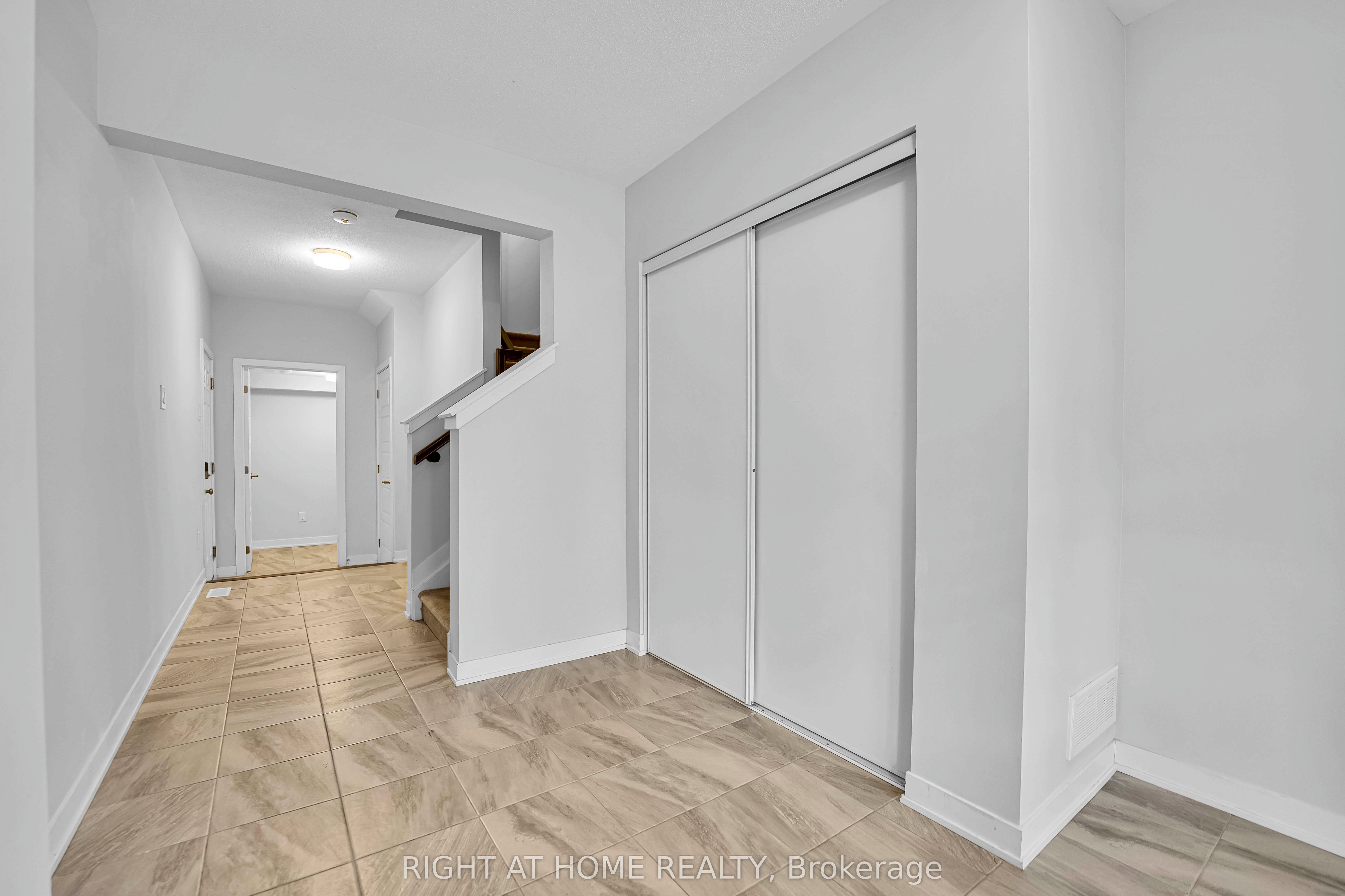 57 PLACETTE STITCH Mews, Stittsville - Munster - Richmond, ON K0A 2Z0 photo 3