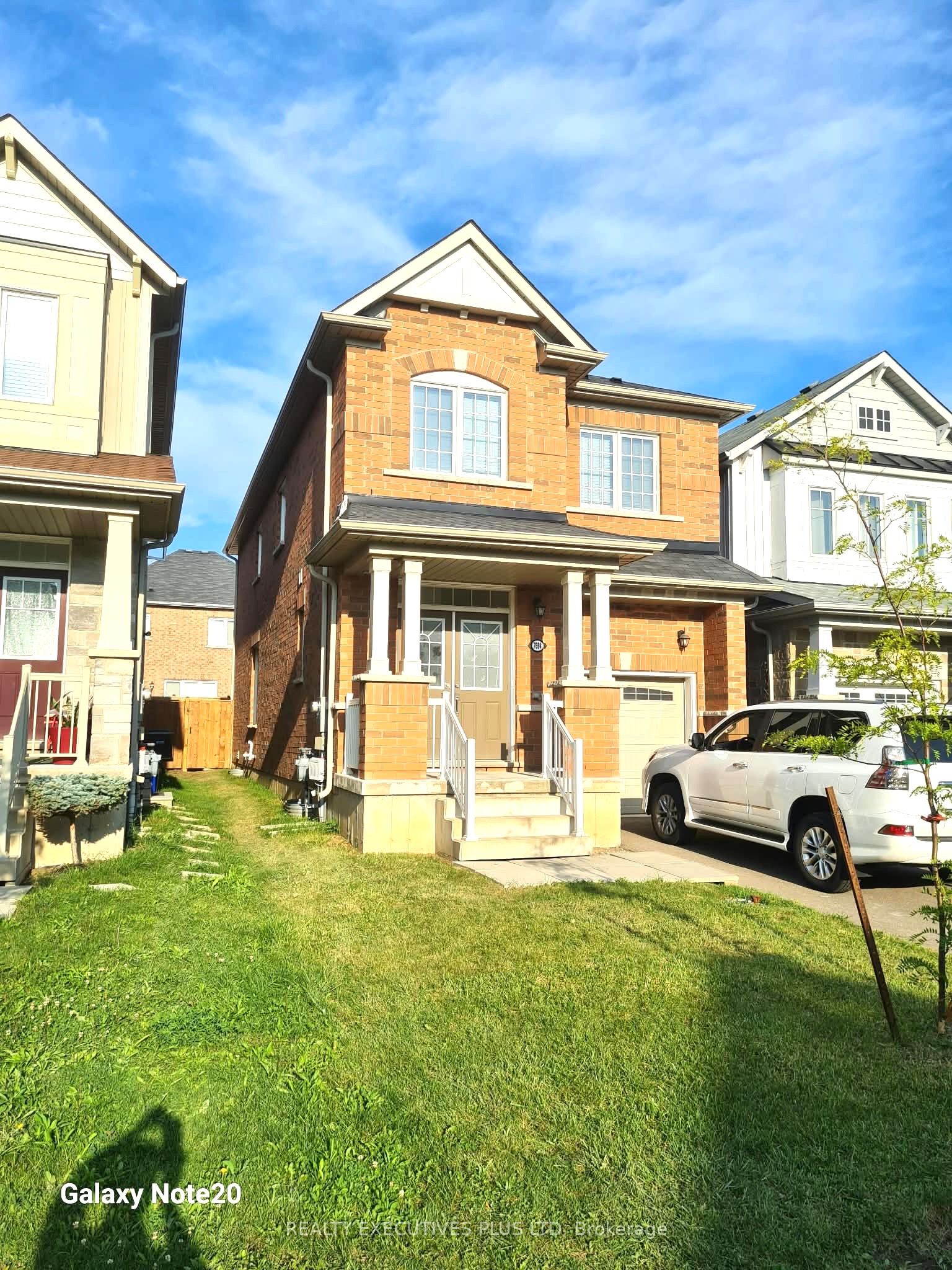 7694 Shagbark Avenue, Niagara Falls, ON L2H 3R8