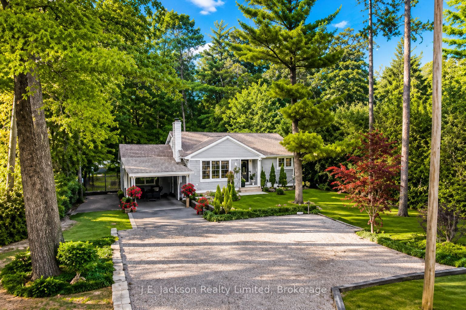 285 Ontario Street, Lambton Shores, ON N0M 1T0 photo 2