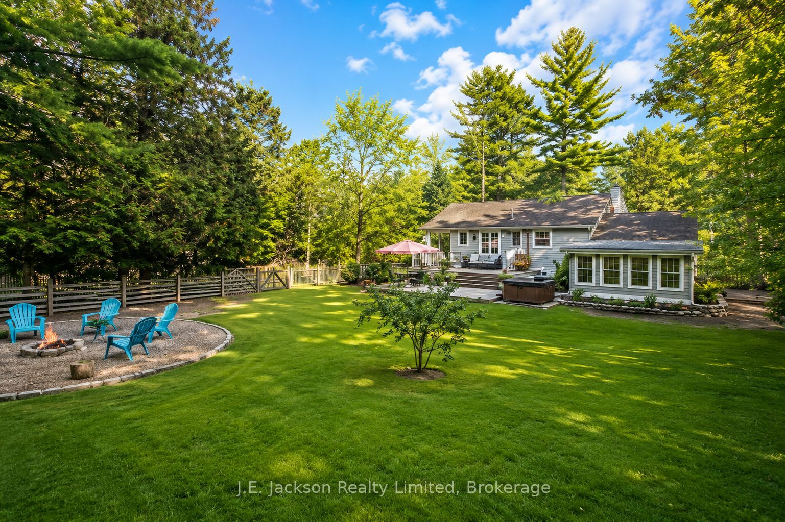 285 Ontario Street, Lambton Shores, ON N0M 1T0 photo 3