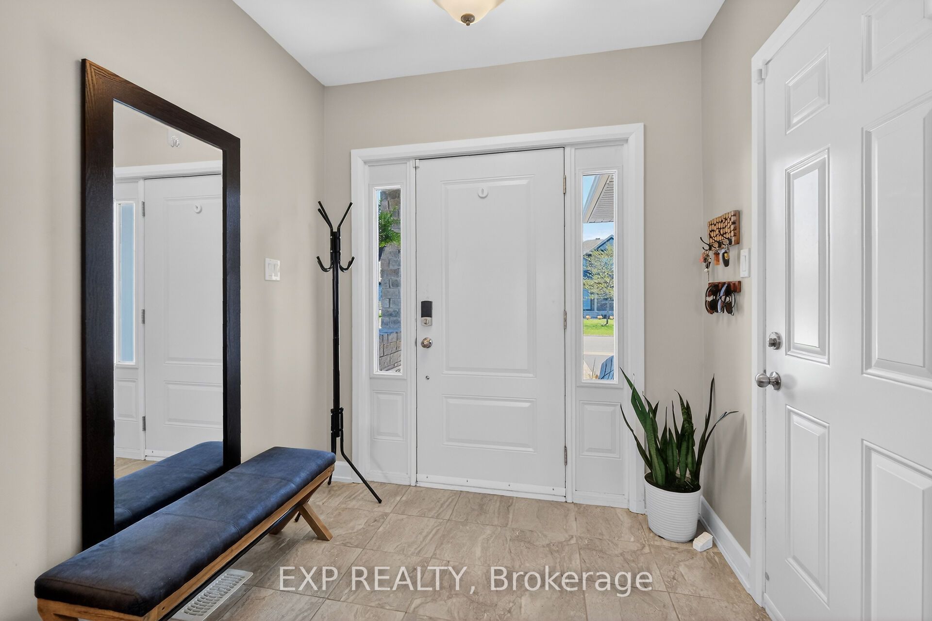 450 Central Park Boulevard, Russell, ON K4R 0C6 photo 3