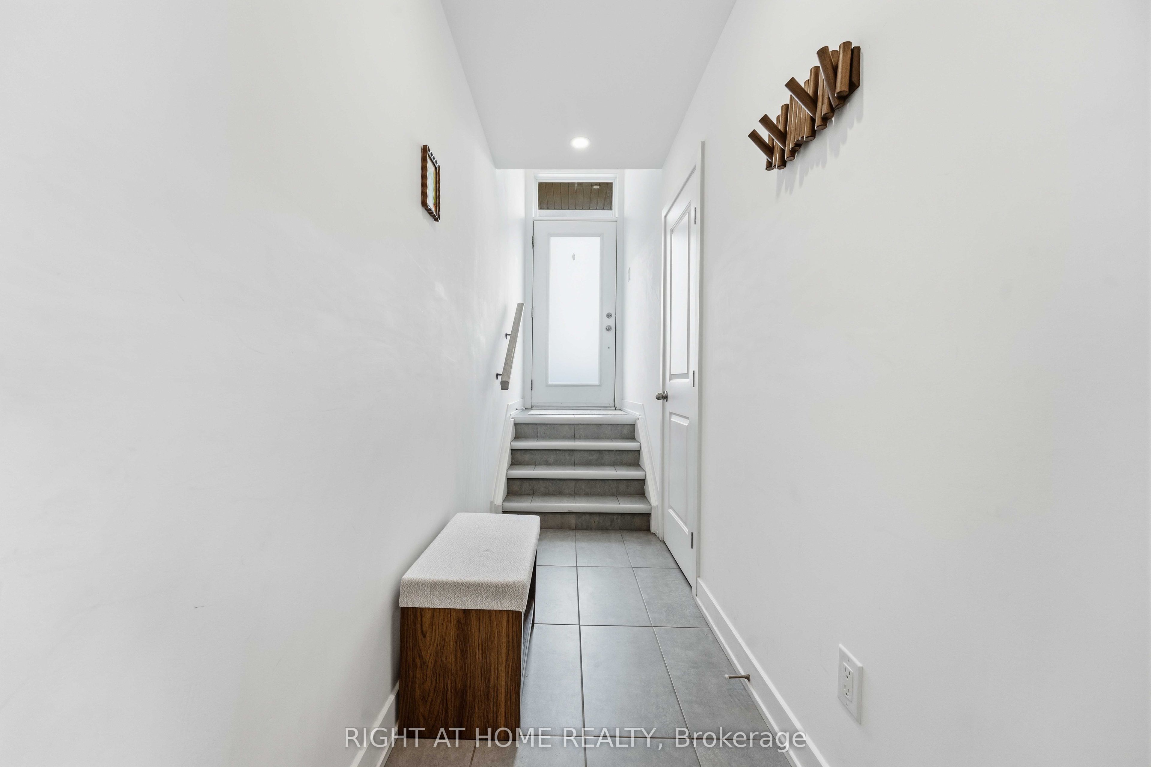 55 Overberg Way D, Kanata, ON K2S 2Y4 photo 4