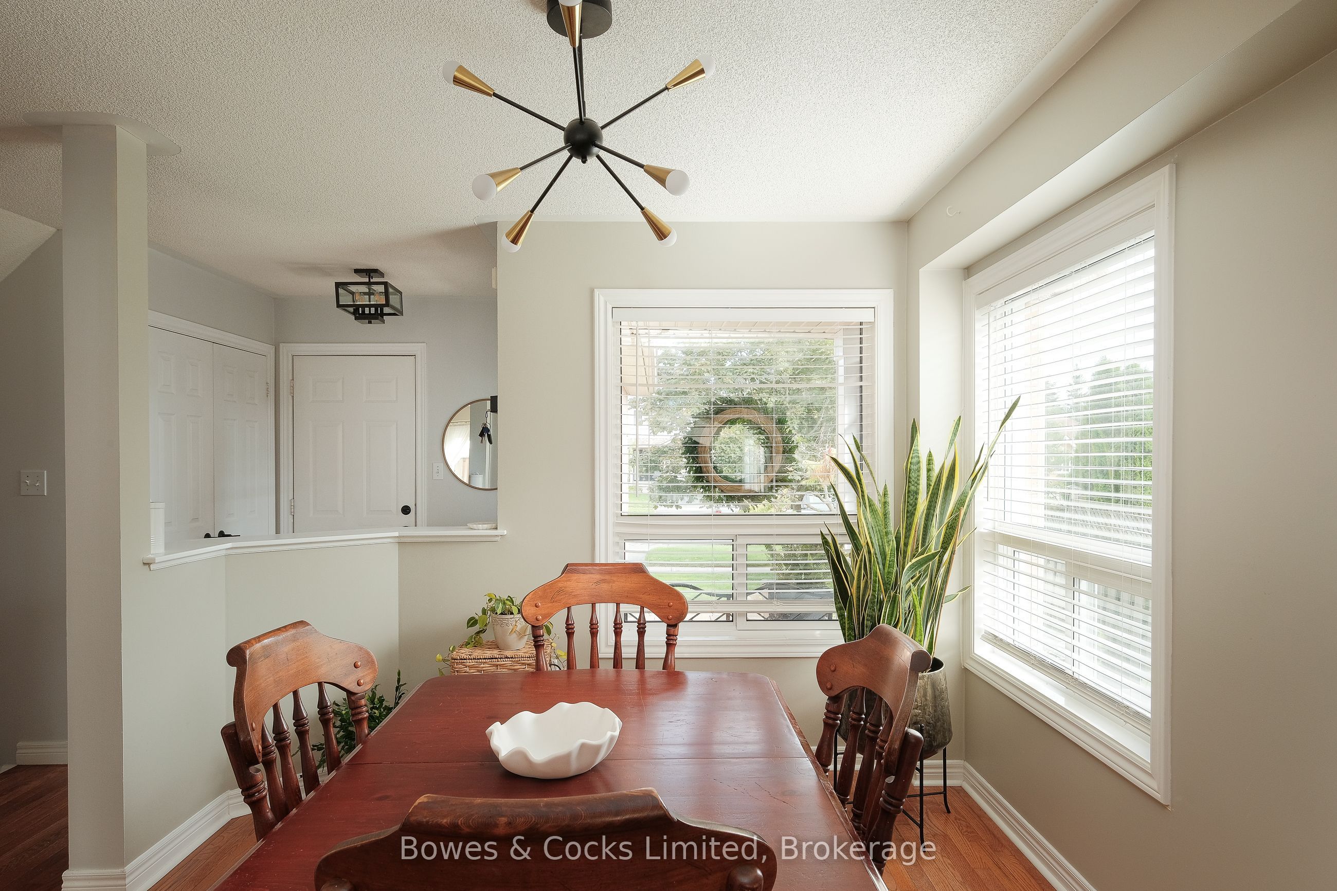 407 Spillsbury Drive, Peterborough, ON K9K 2N6 photo 5