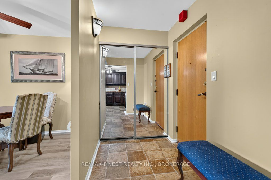 120 Barrett Court 307, Kingston, ON K7L 5H6 photo 2