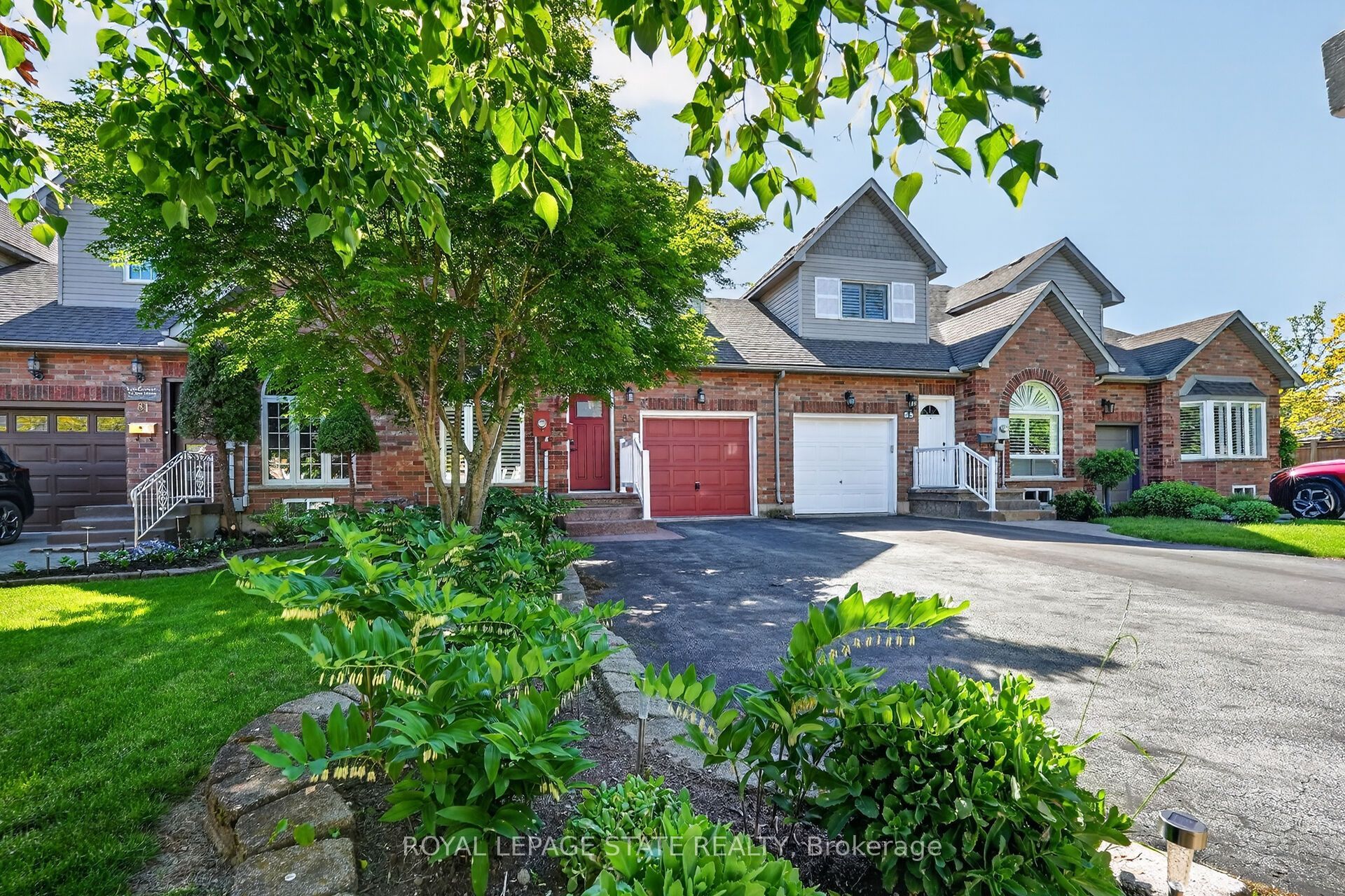 83 Morrison Crescent, Grimsby, ON L3M 5K5