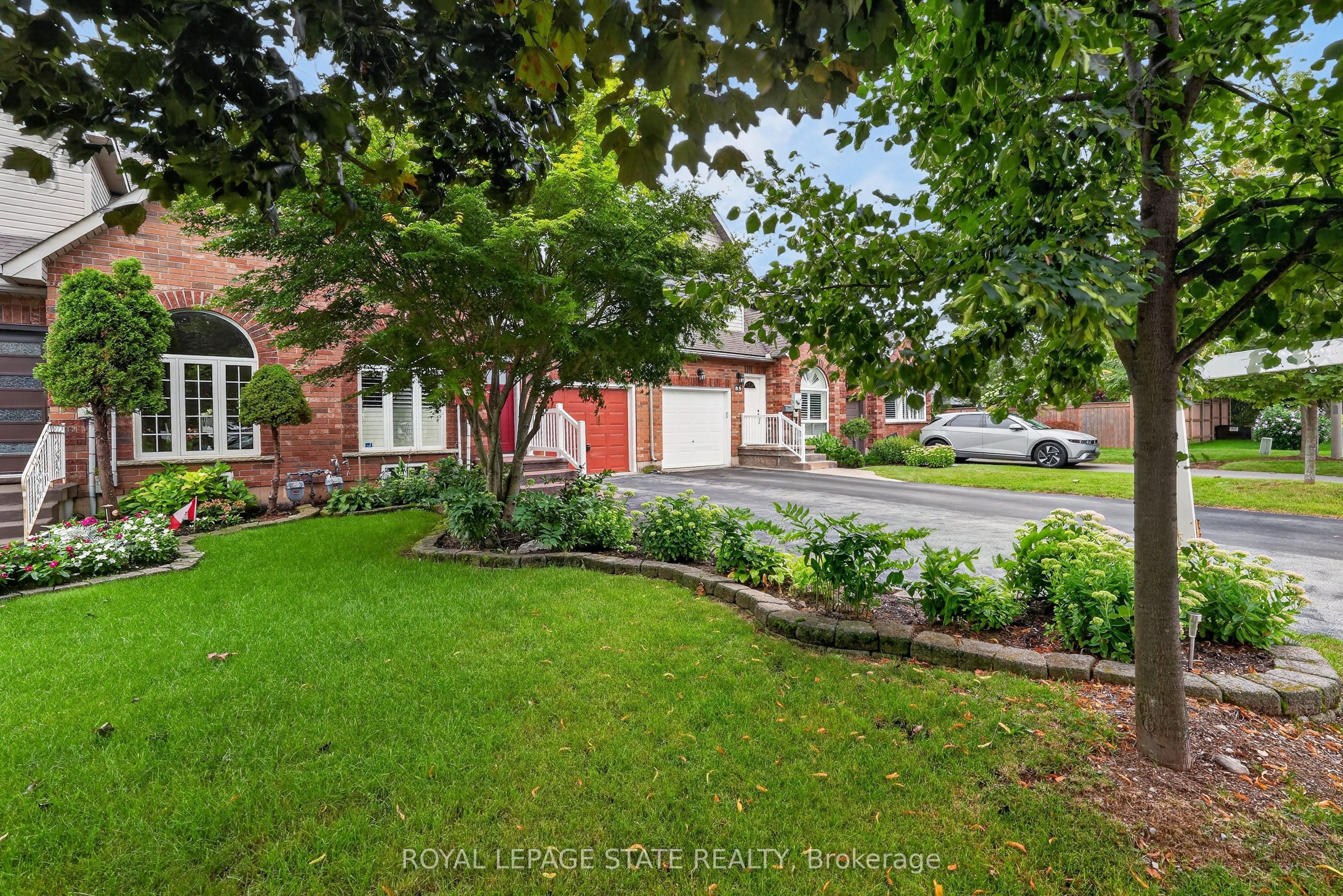 83 Morrison Crescent, Grimsby, ON L3M 5K5 photo 2