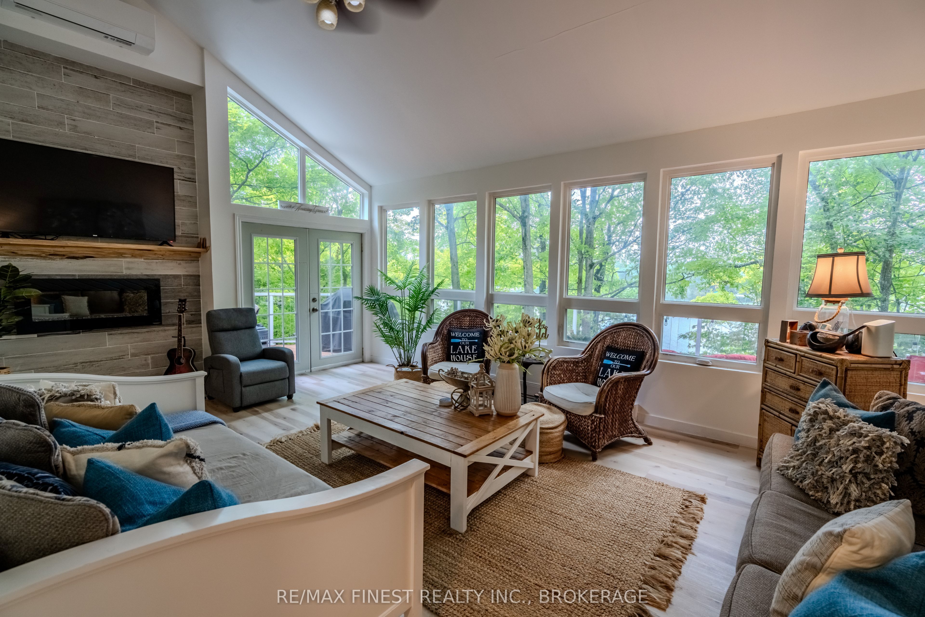 1066 Mountvale Point Road, Frontenac, ON K0H 2P0 photo 5