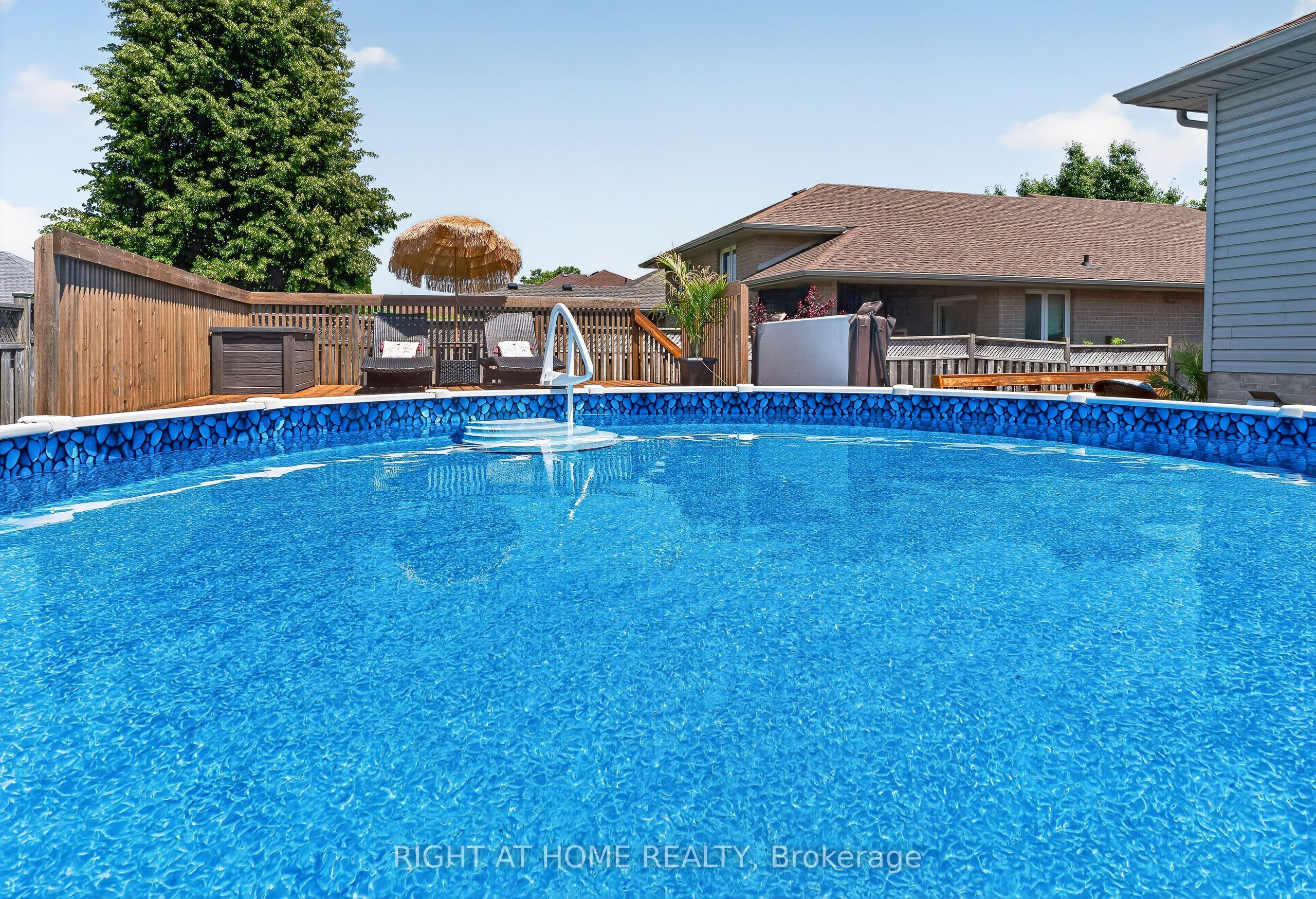 10 Galbraith Court, St. Thomas, ON N5R 6G8 photo 3