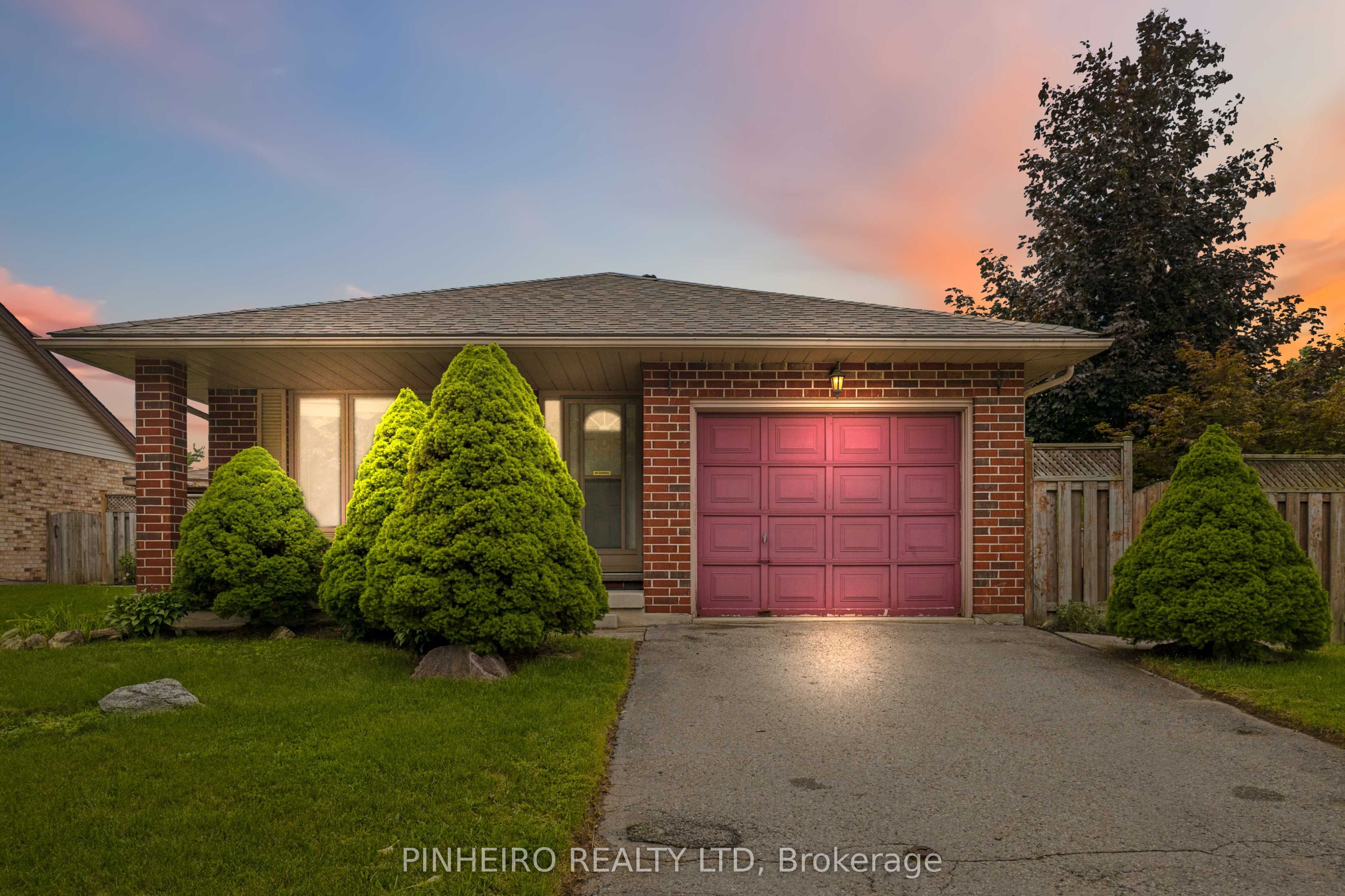 153 Saddy Avenue, London East, ON N5V 4N1