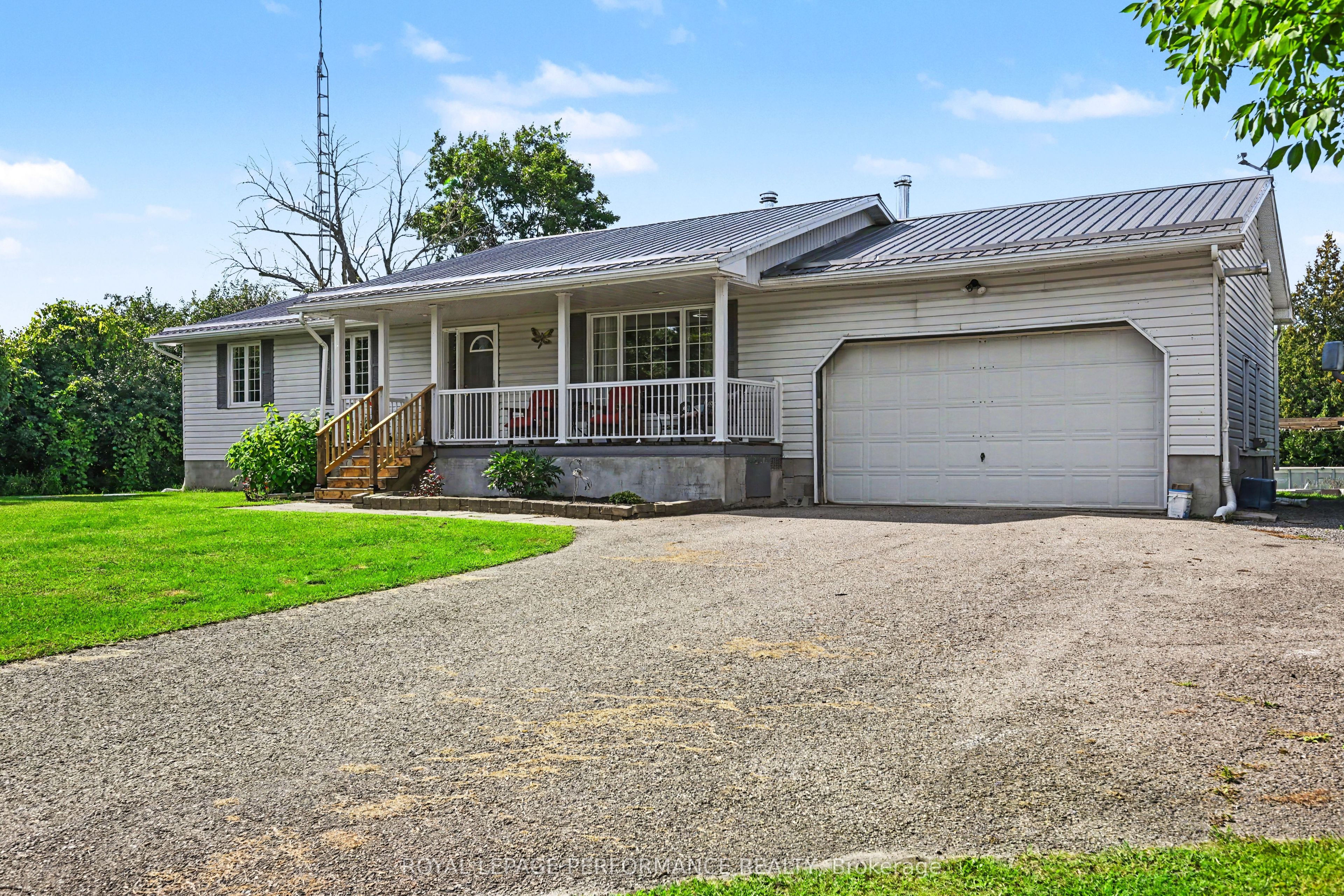 640 Poonamalie Side Road, Drummond/North Elmsley, ON K7A 4S4 photo 2