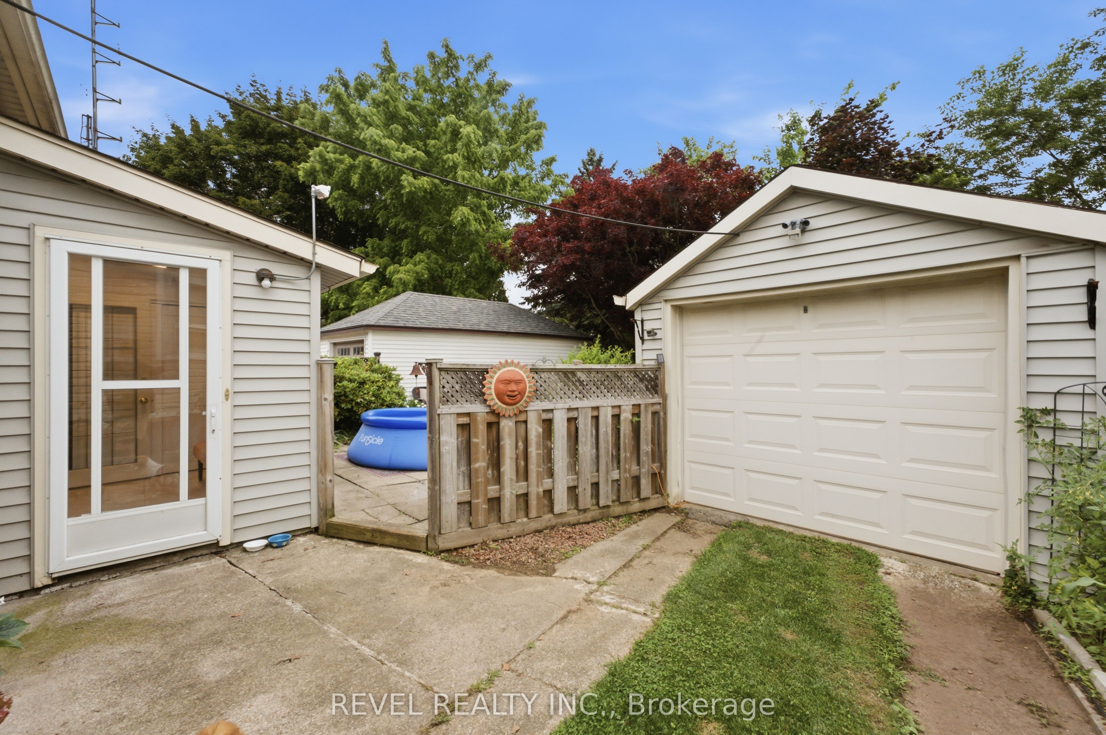 81 Vale Avenue, St. Catharines, ON L2R 1T5 photo 3