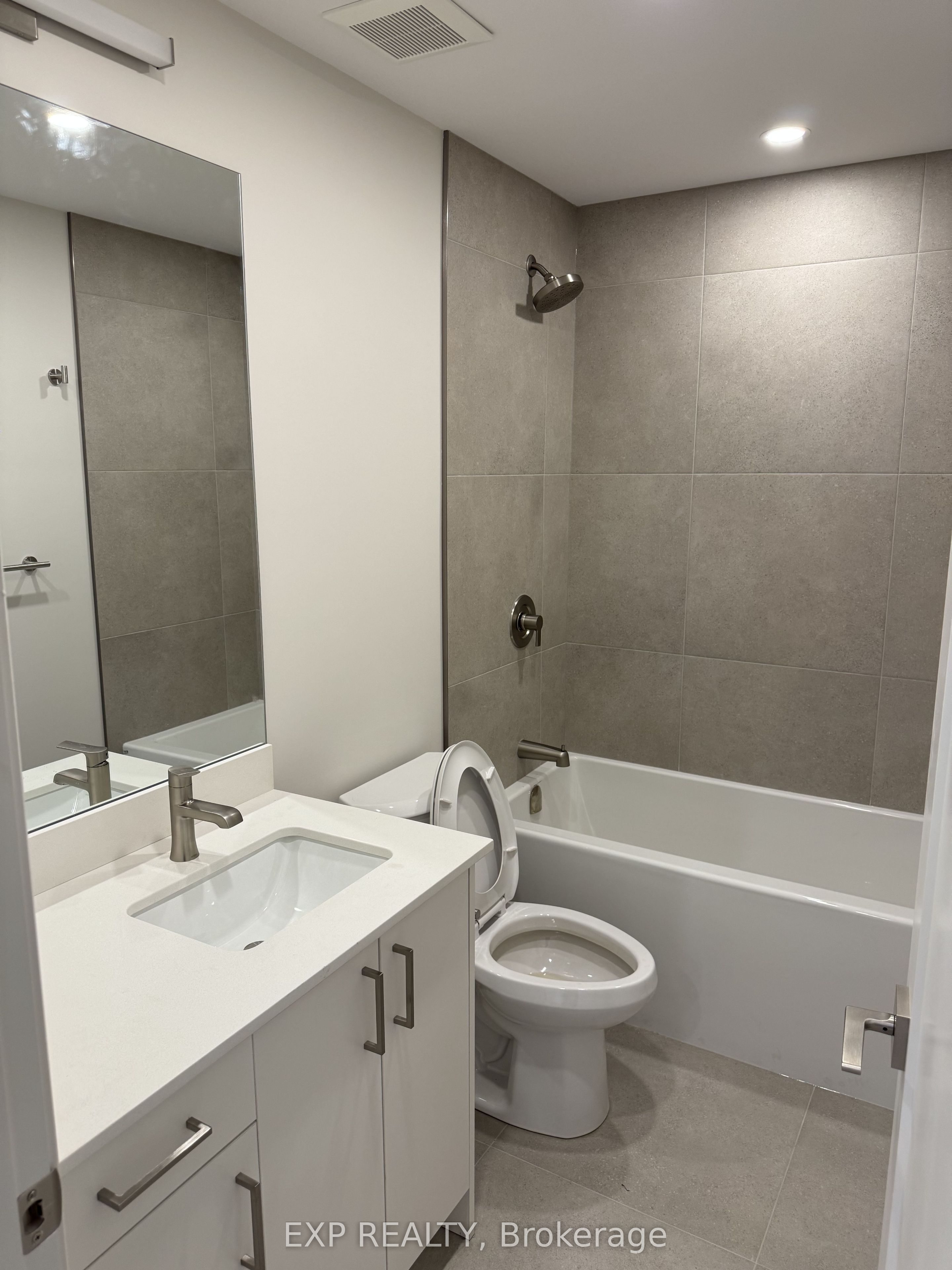 1301 Dorchester Avenue 4, Carlington - Central Park, ON K1Z 8E8 photo 5