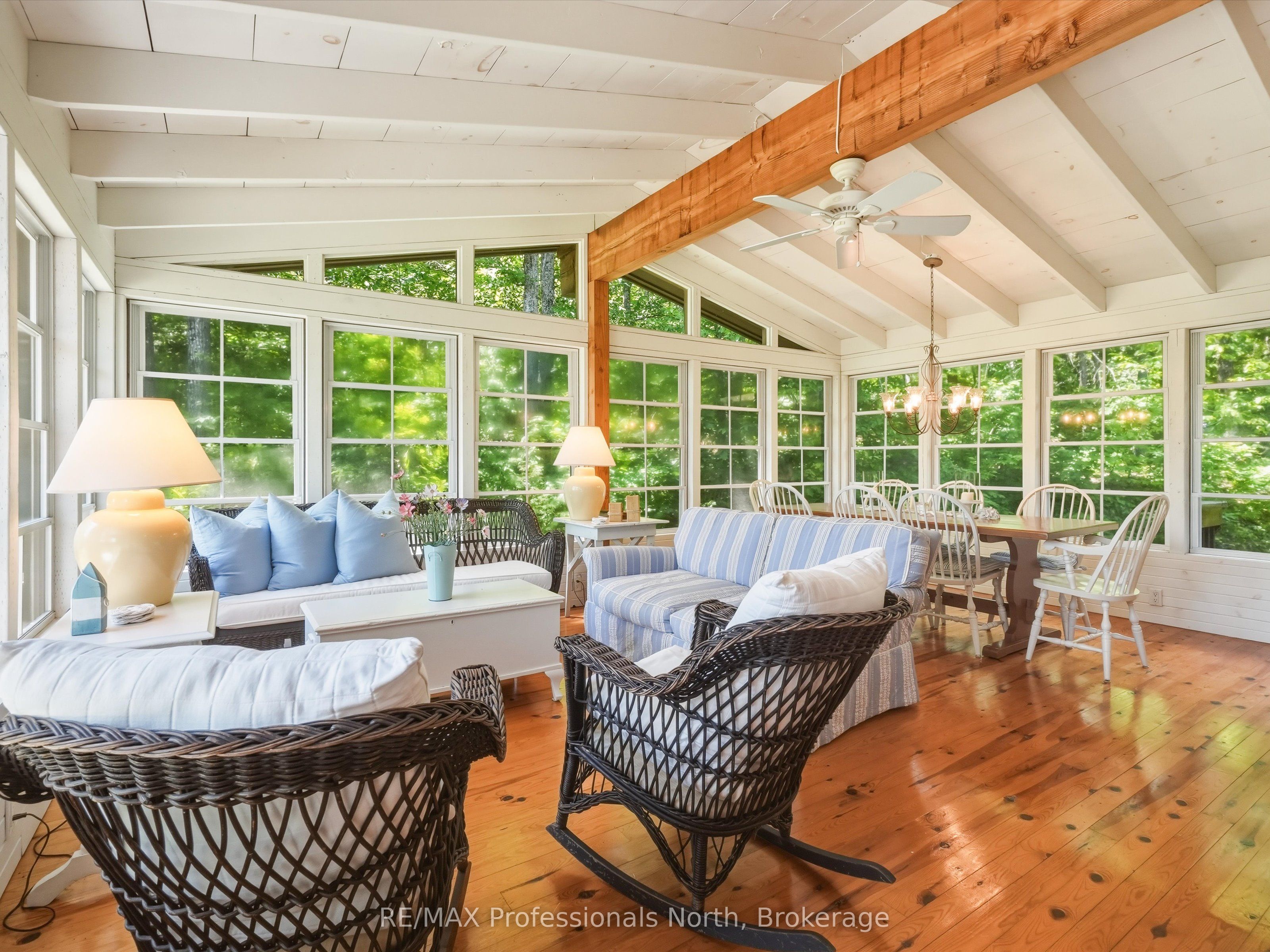 23 Taylor Island, Gravenhurst, ON P1P 1R2