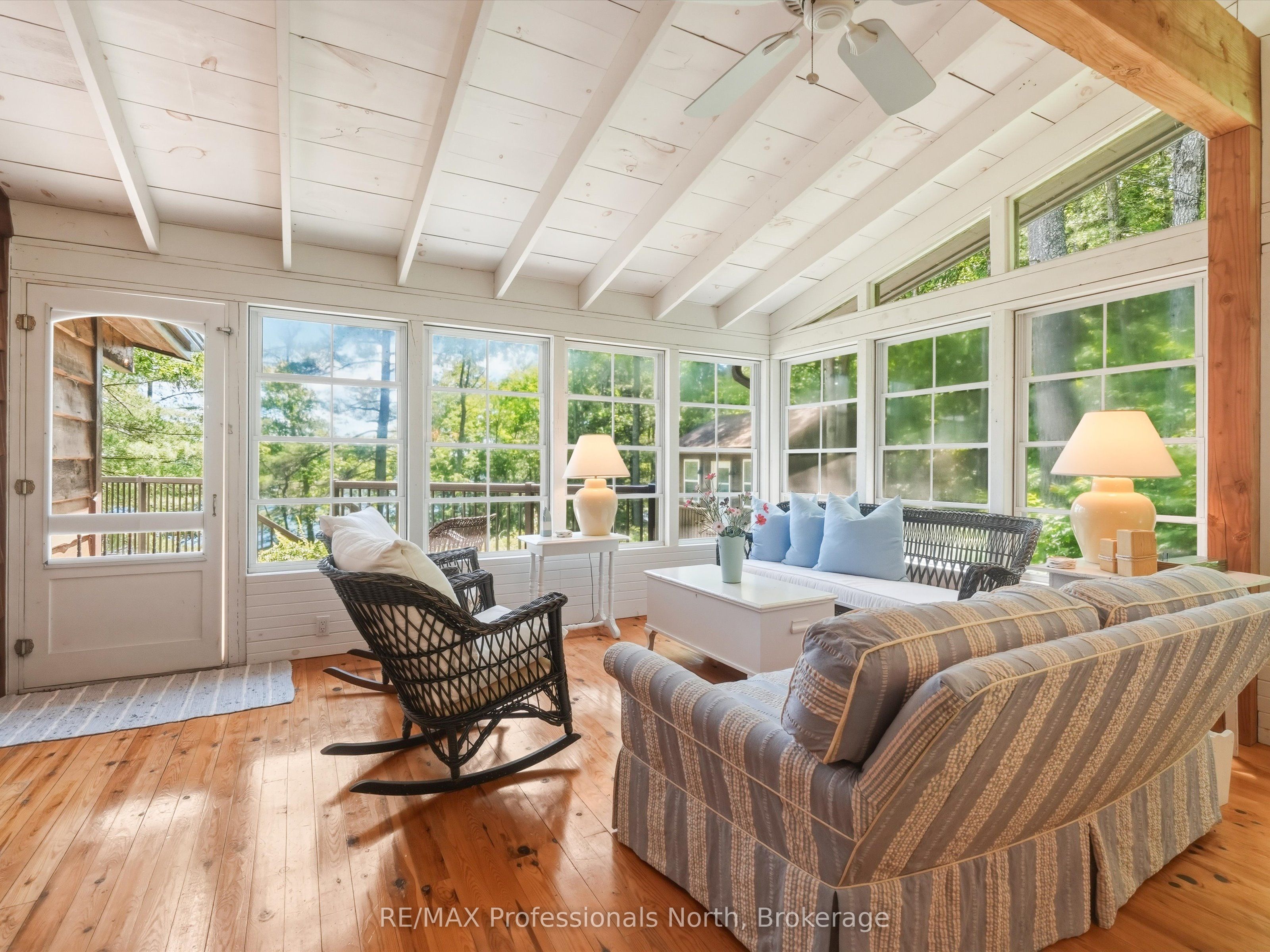 23 Taylor Island, Gravenhurst, ON P1P 1R2 photo 4