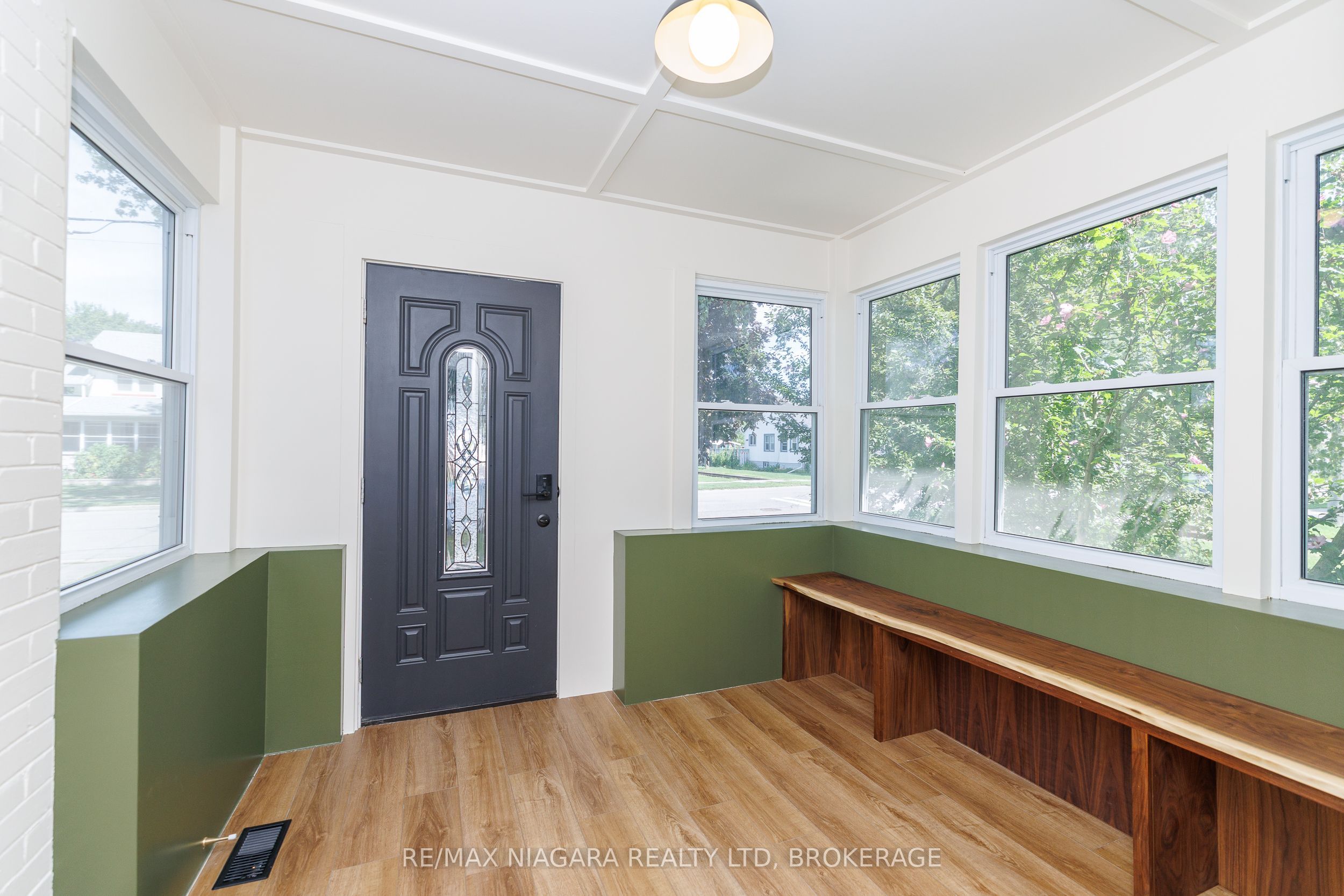 164 Kent Street, Port Colborne, ON L3K 2Z8 photo 5