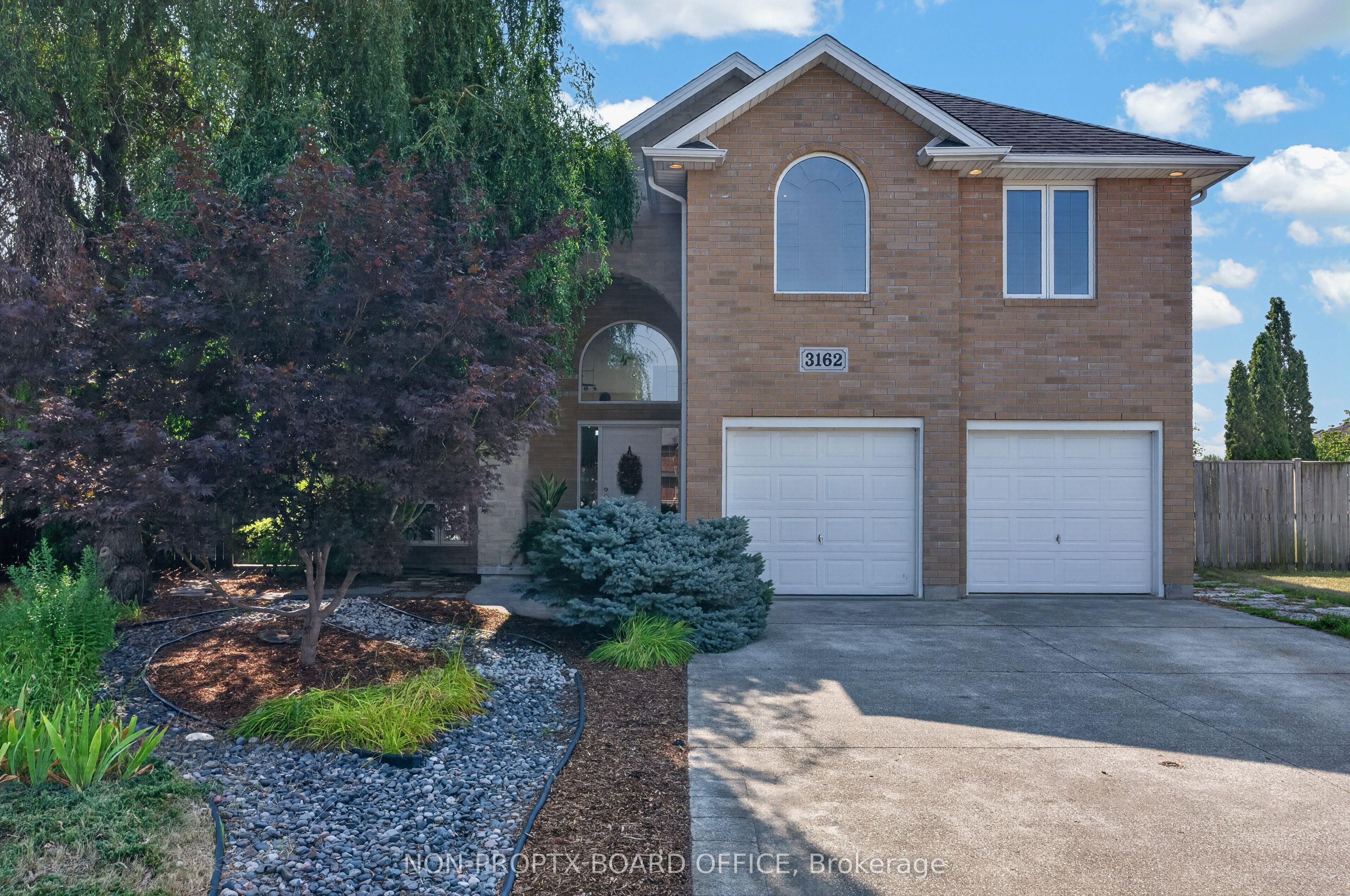 3162 Leisure Crescent, Windsor, ON N8R 0A2