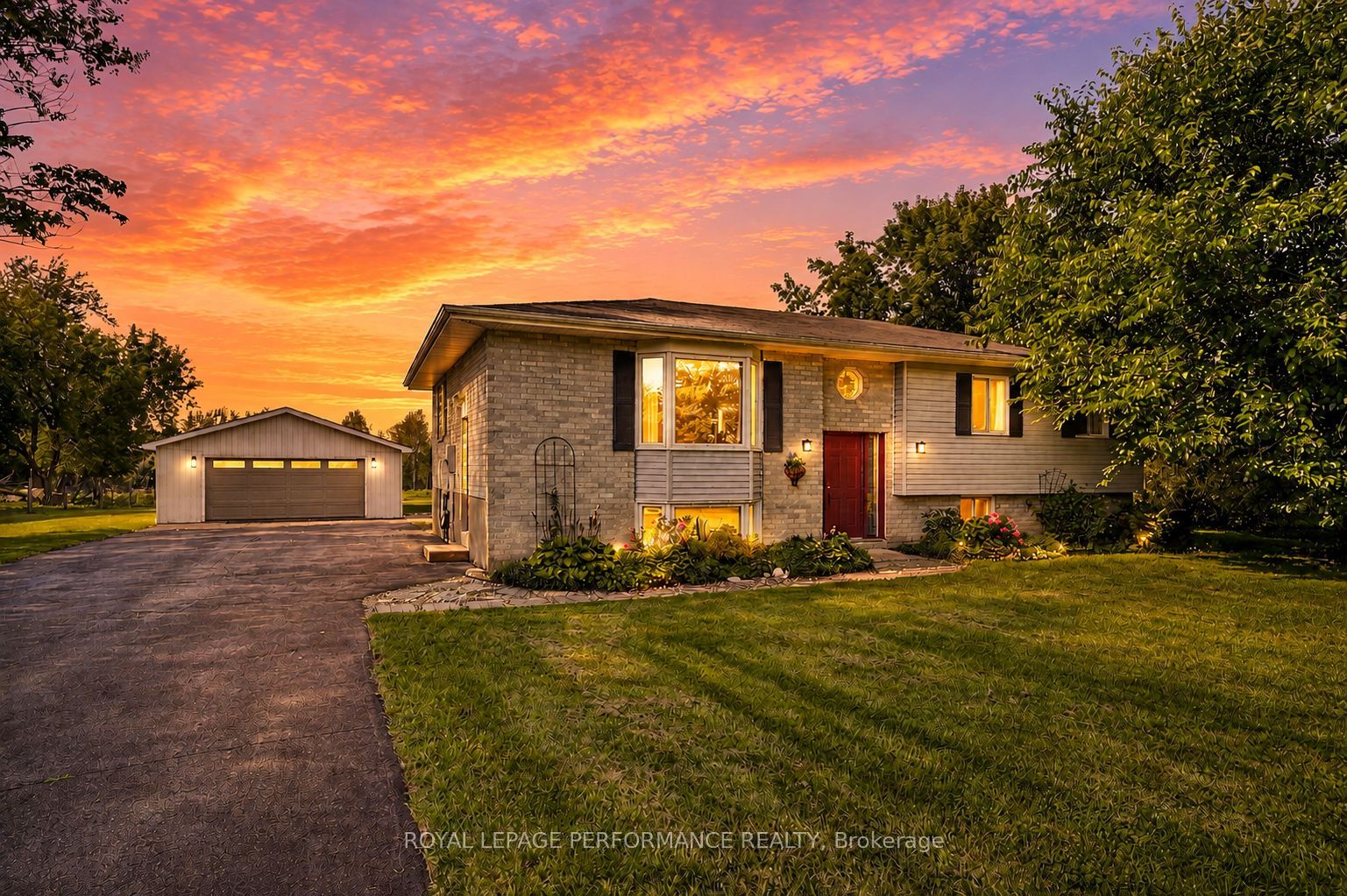 16217 Northfield Road, South Stormont, ON K0C 1R0