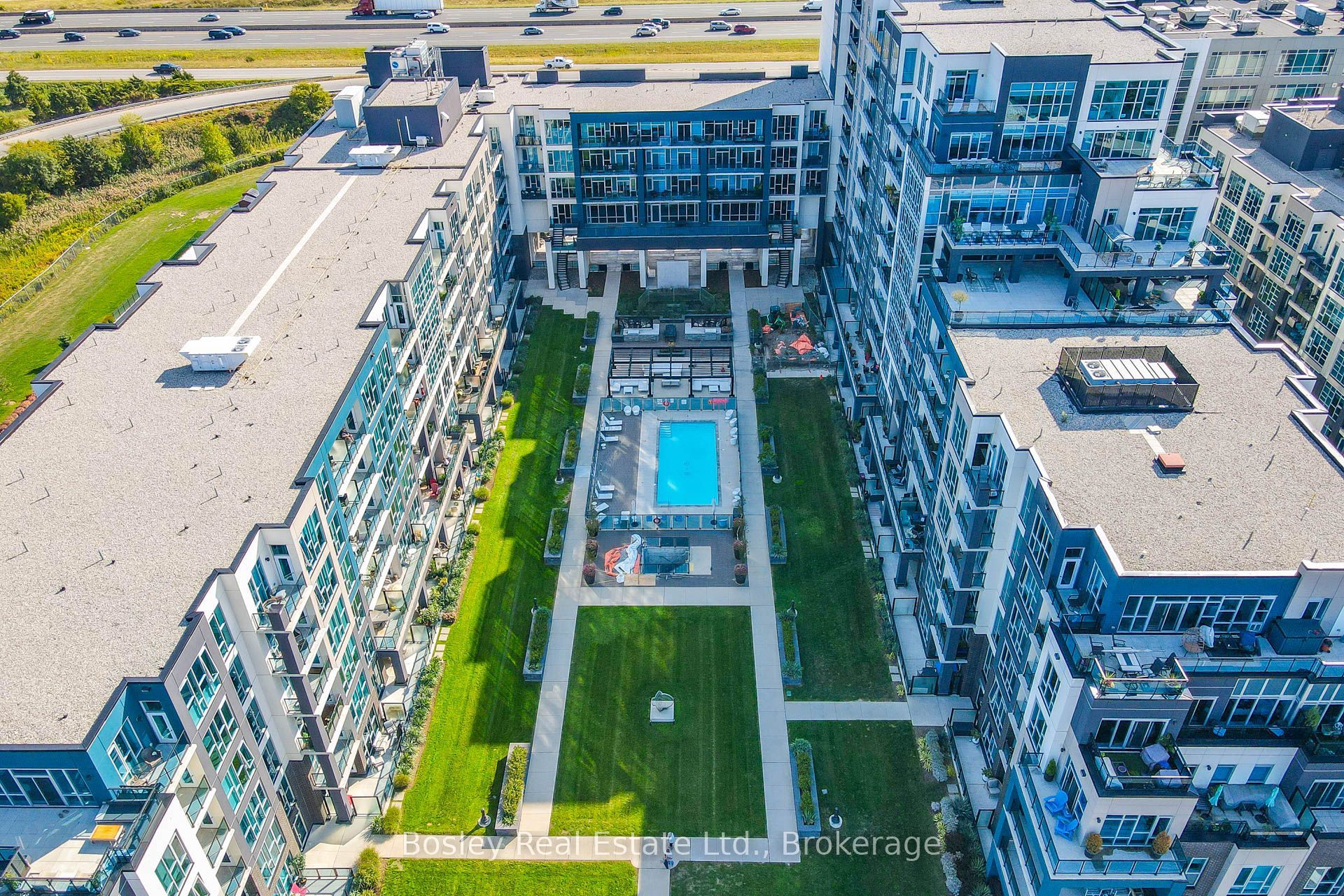 16 Concord Place 550, Grimsby, ON L3M 0J1 photo 3
