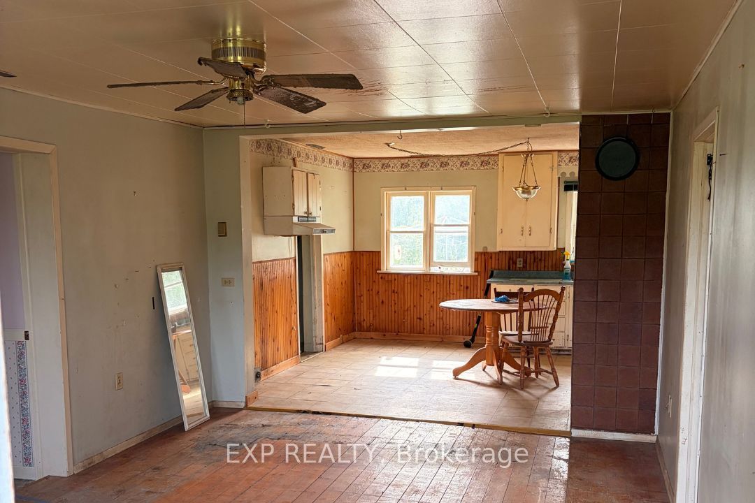 325 County Rd 16 Road, Elizabethtown-Kitley, ON K0G 1G0 photo 5