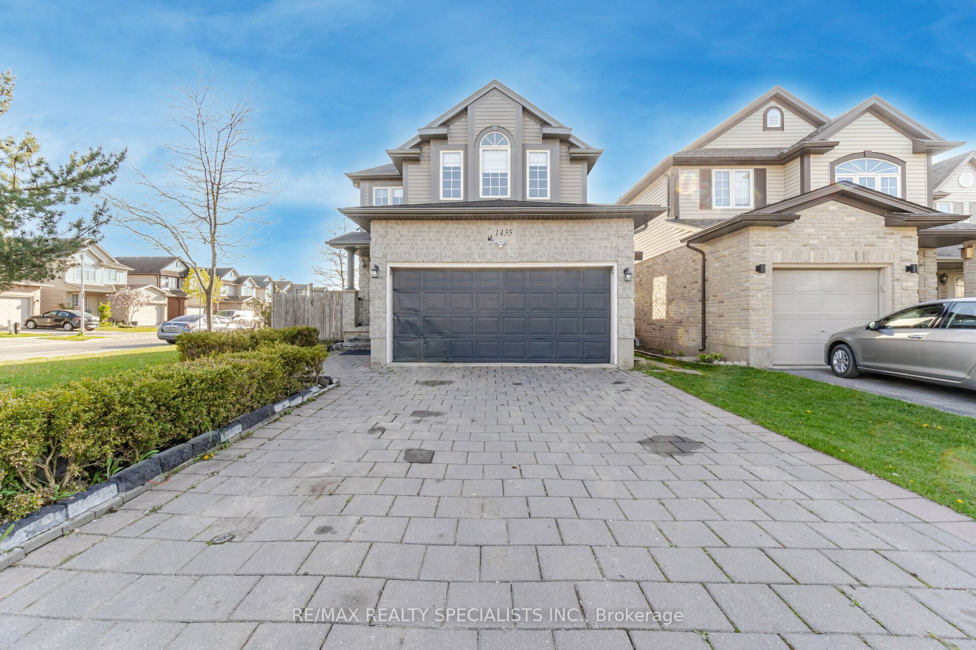 1435 Mickleborough Drive, London North, ON N6G 5R5