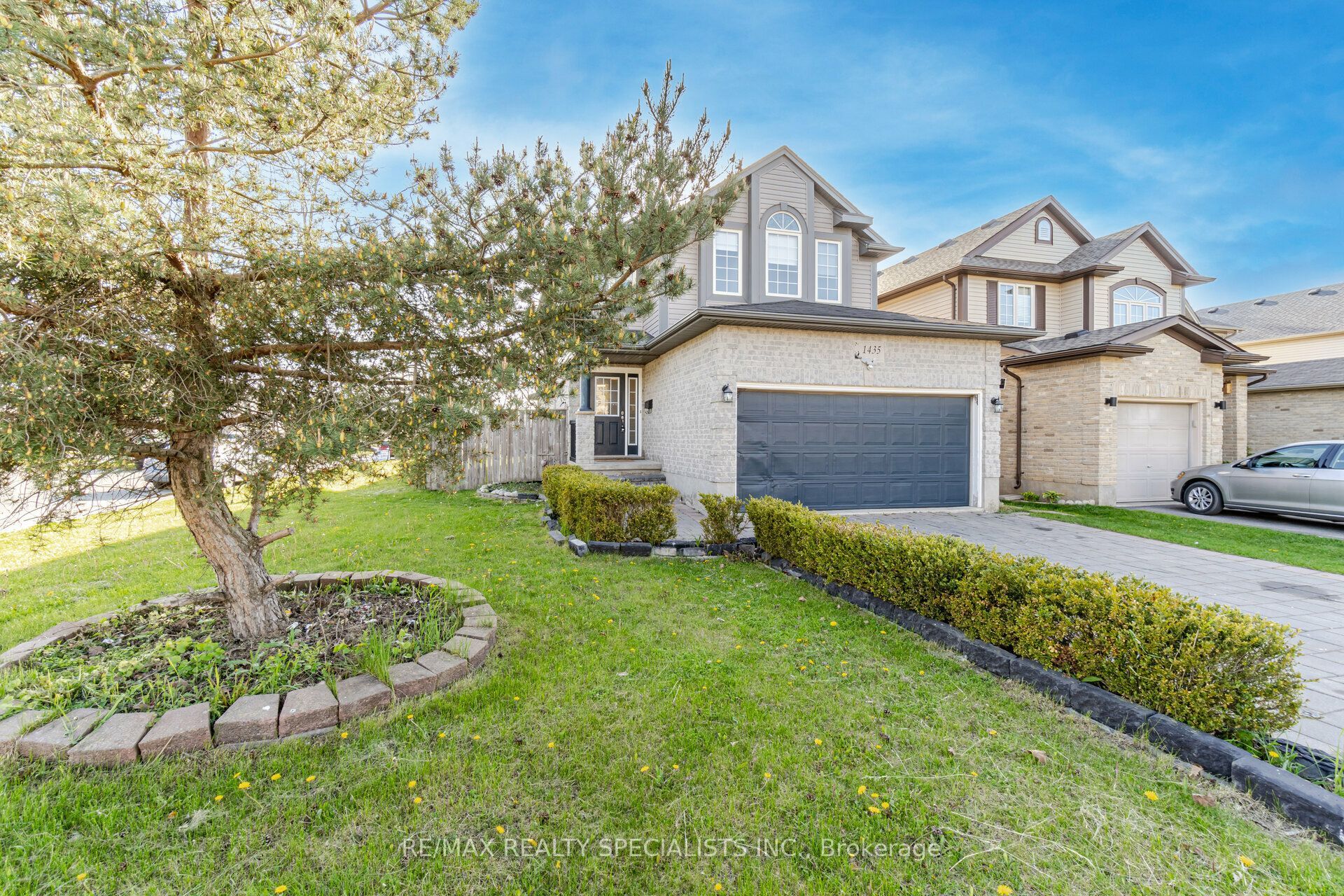 1435 Mickleborough Drive, London North, ON N6G 5R5 photo 3