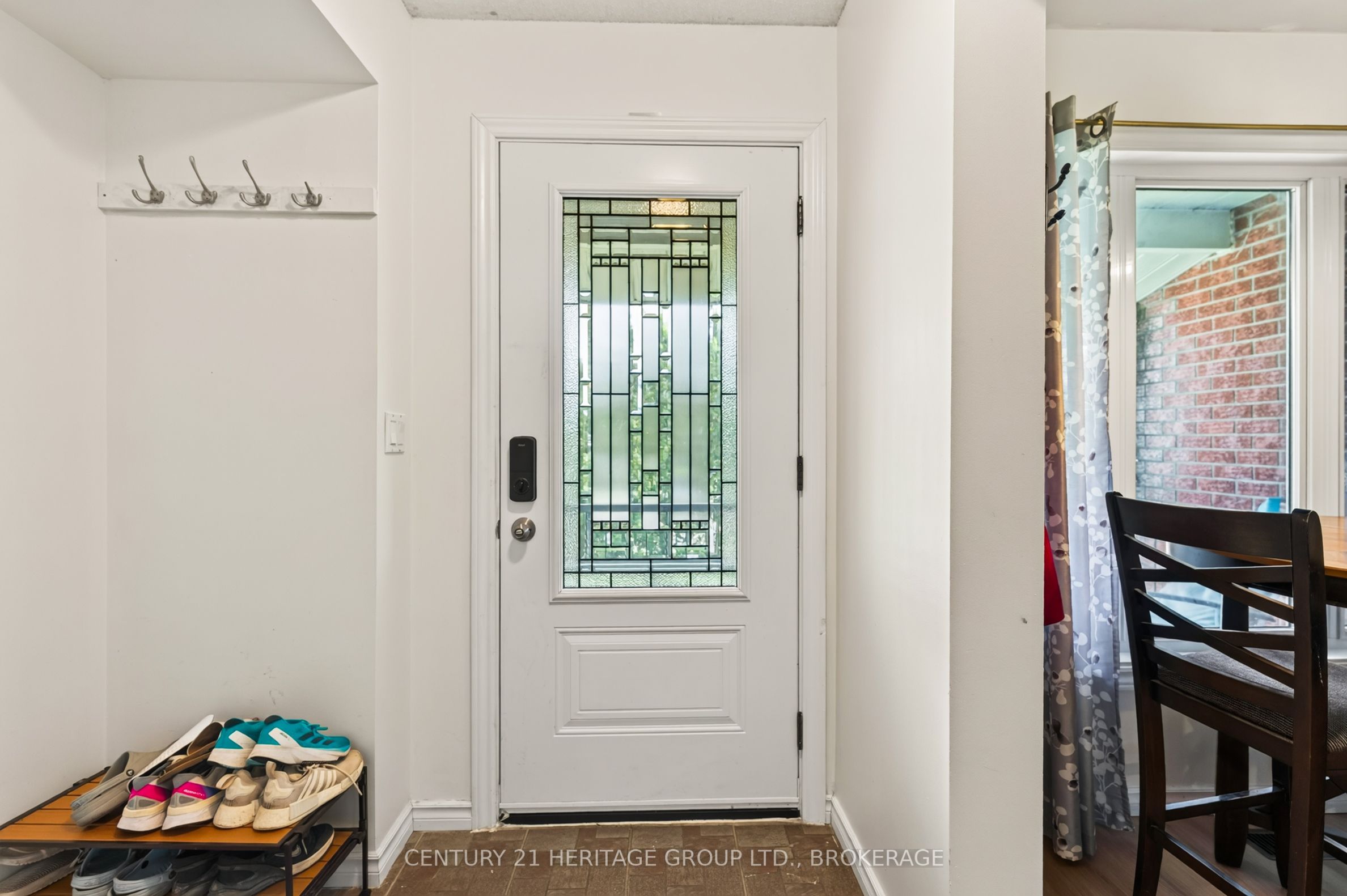 944 Warburton Crescent, Kingston, ON K7M 8L1 photo 3