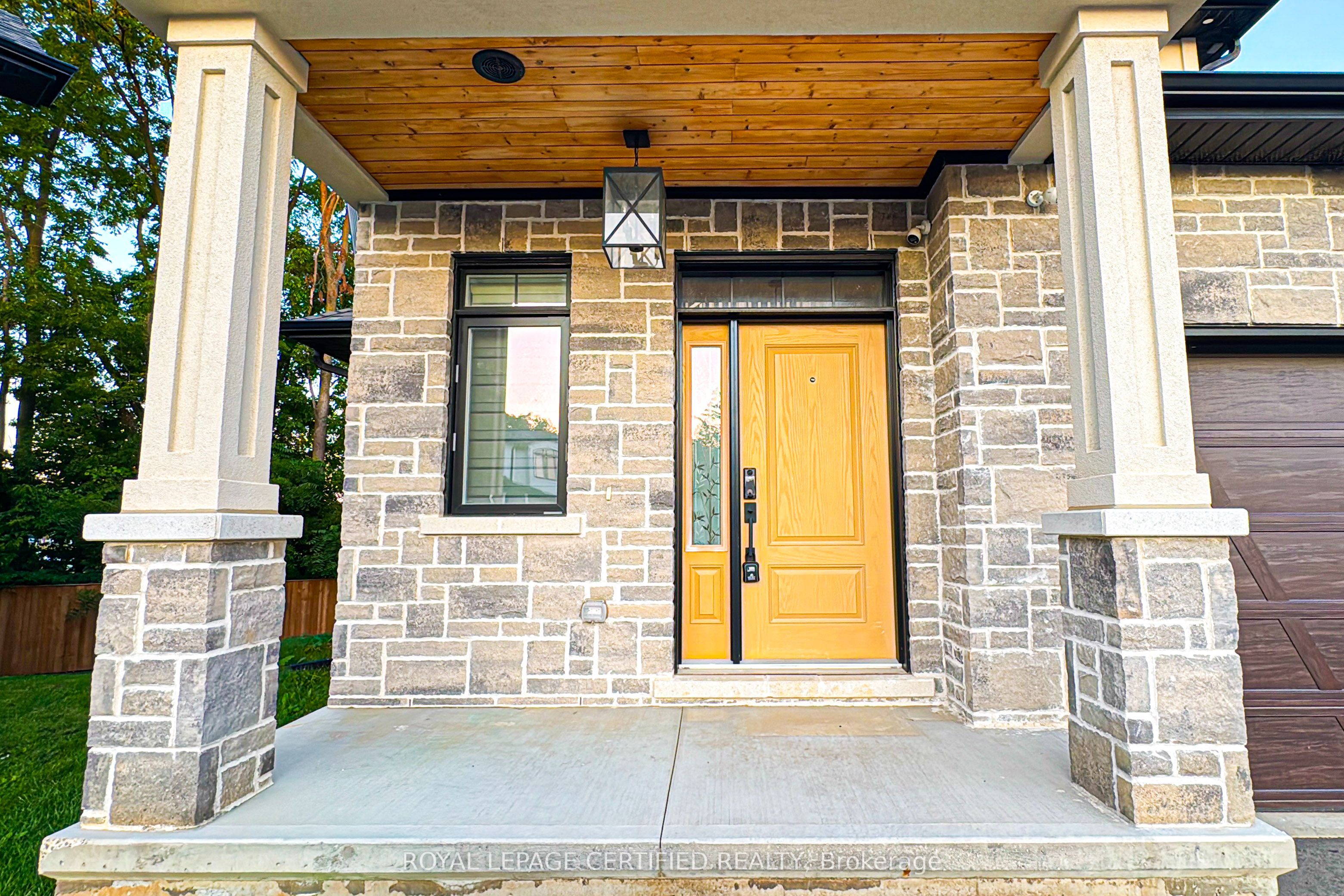 242 Mount Pleasant Street 10, Brantford, ON N3T 1V1 photo 4