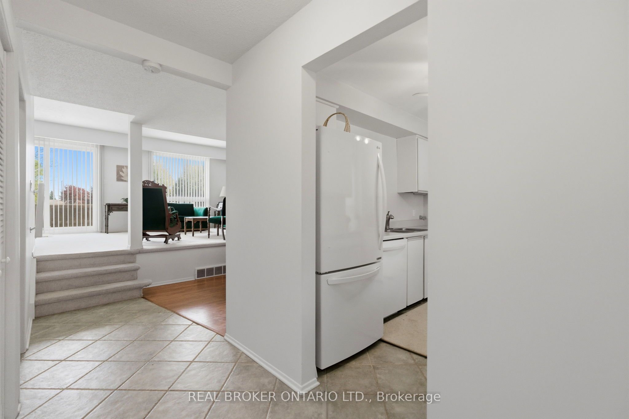 122 Lakeshore Road 46, St. Catharines, ON L2N 6N6 photo 4