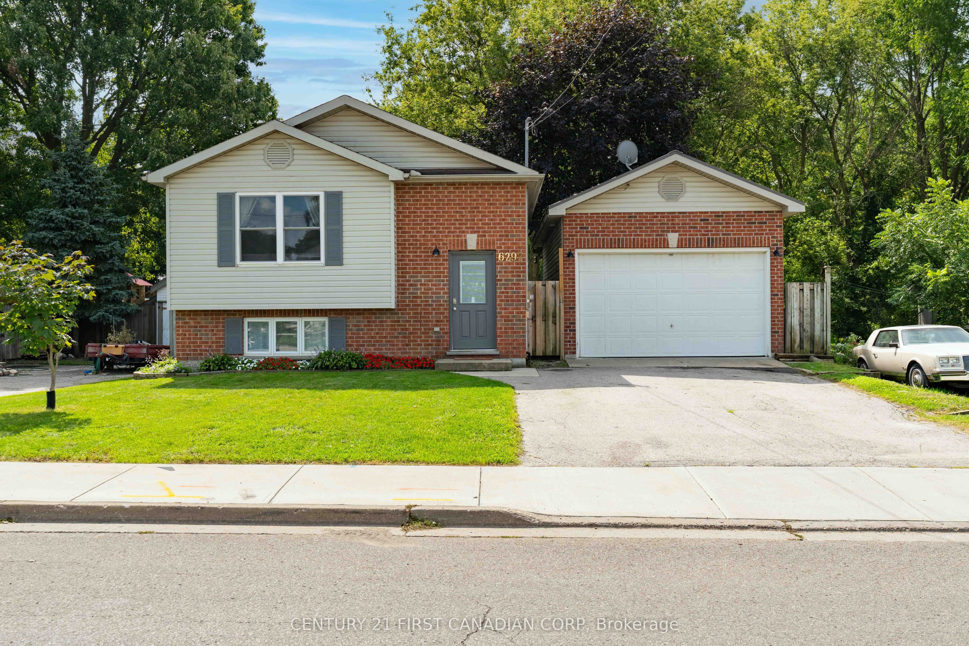 6297 William Street, Lucan Biddulph, ON N0B 2P0 photo 4