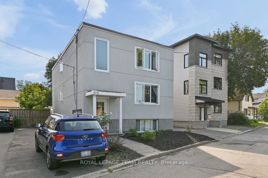 315 Lajoie Street, Vanier and Kingsview Park, ON K1L 7H3 photo 3