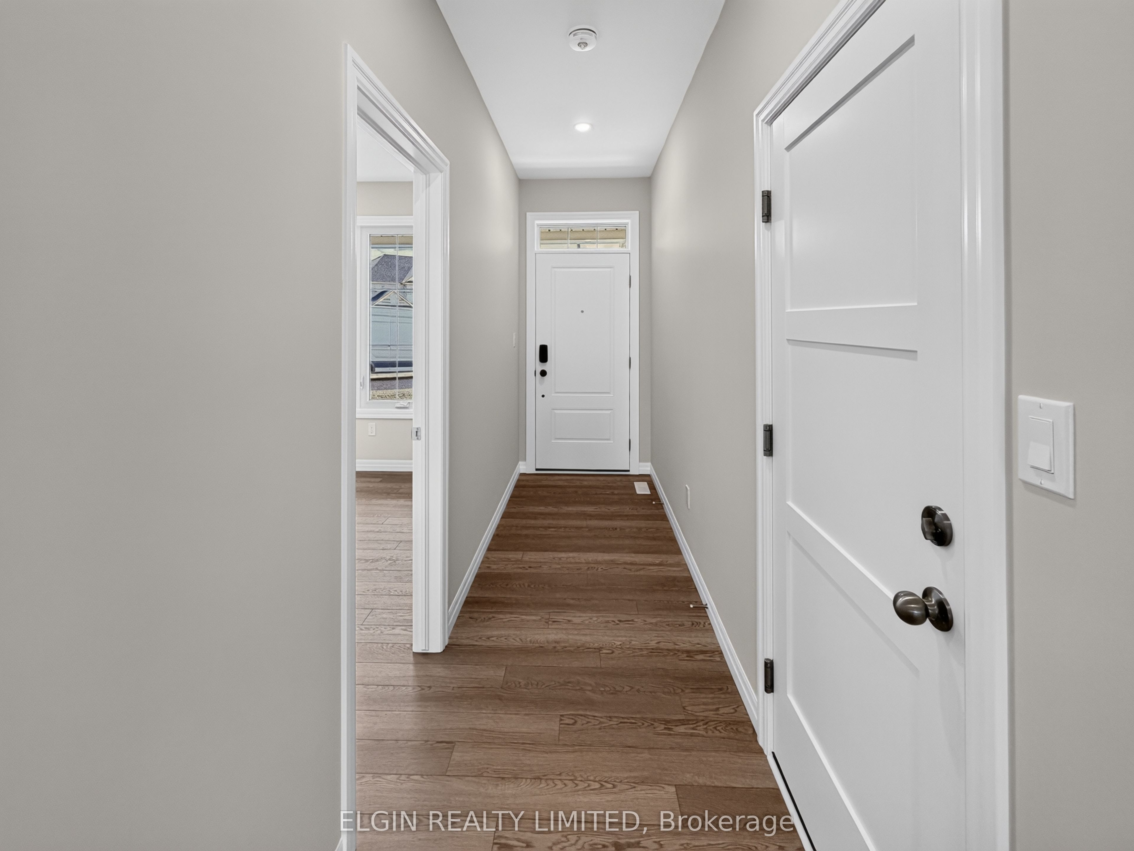 8 Thomas Court, Central Elgin, ON N5P 0E5 photo 4