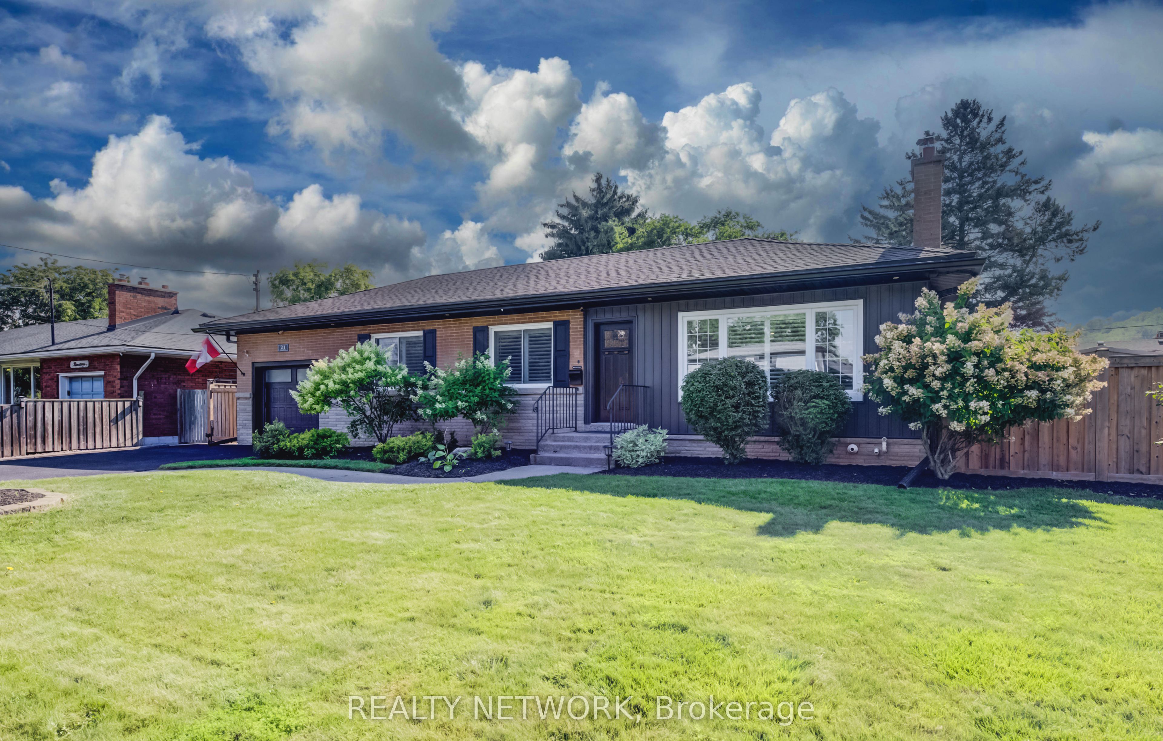 21 Loma Drive, Hamilton, ON L8G 2W6 photo 3