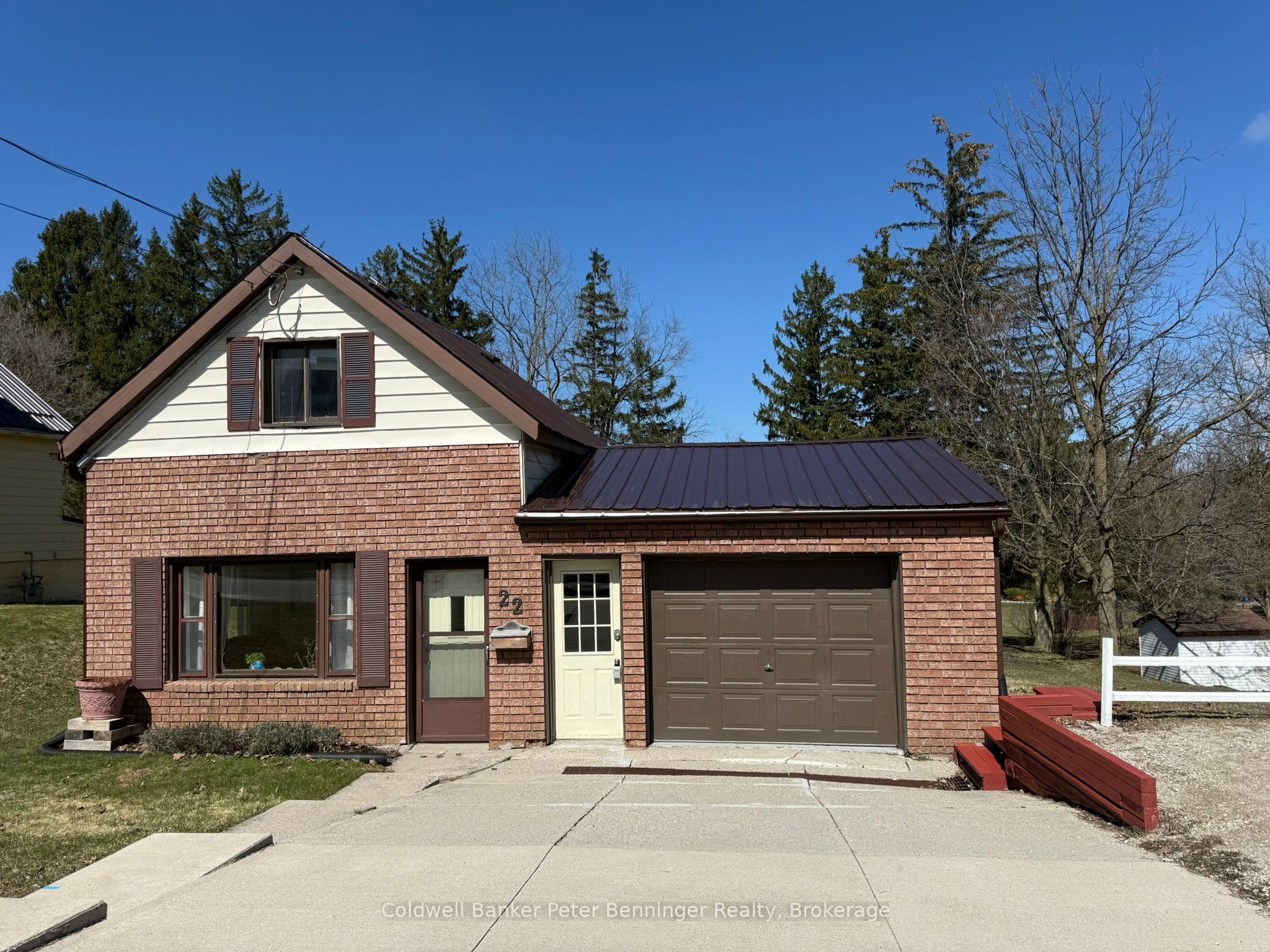 22 McGivern Street, Brockton, ON N0G 2V0