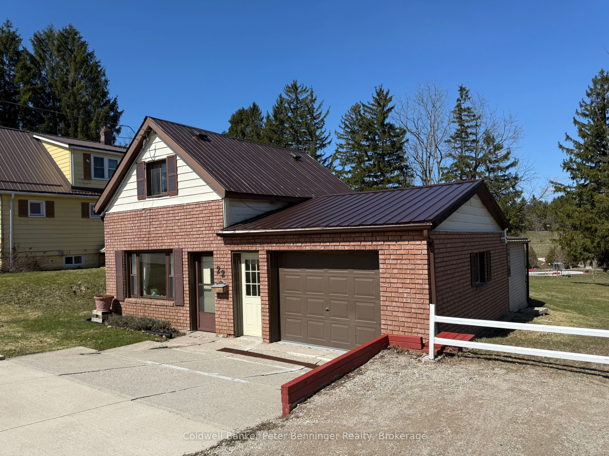 22 McGivern Street, Brockton, ON N0G 2V0 photo 3