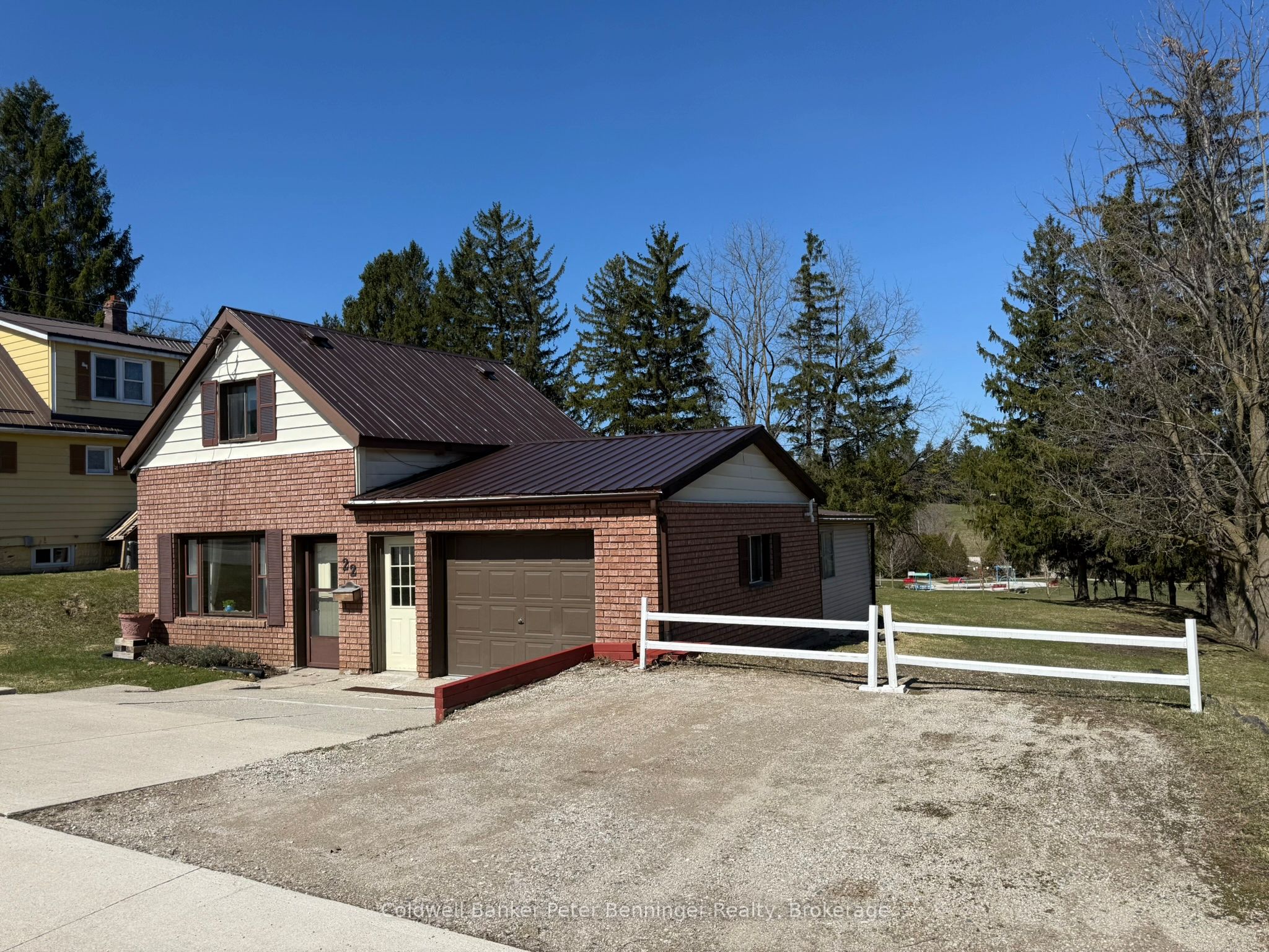22 McGivern Street, Brockton, ON N0G 2V0 photo 5