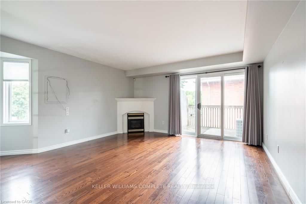 266 LIMERIDGE Road E 1, Hamilton, ON L9A 2S7 photo 5