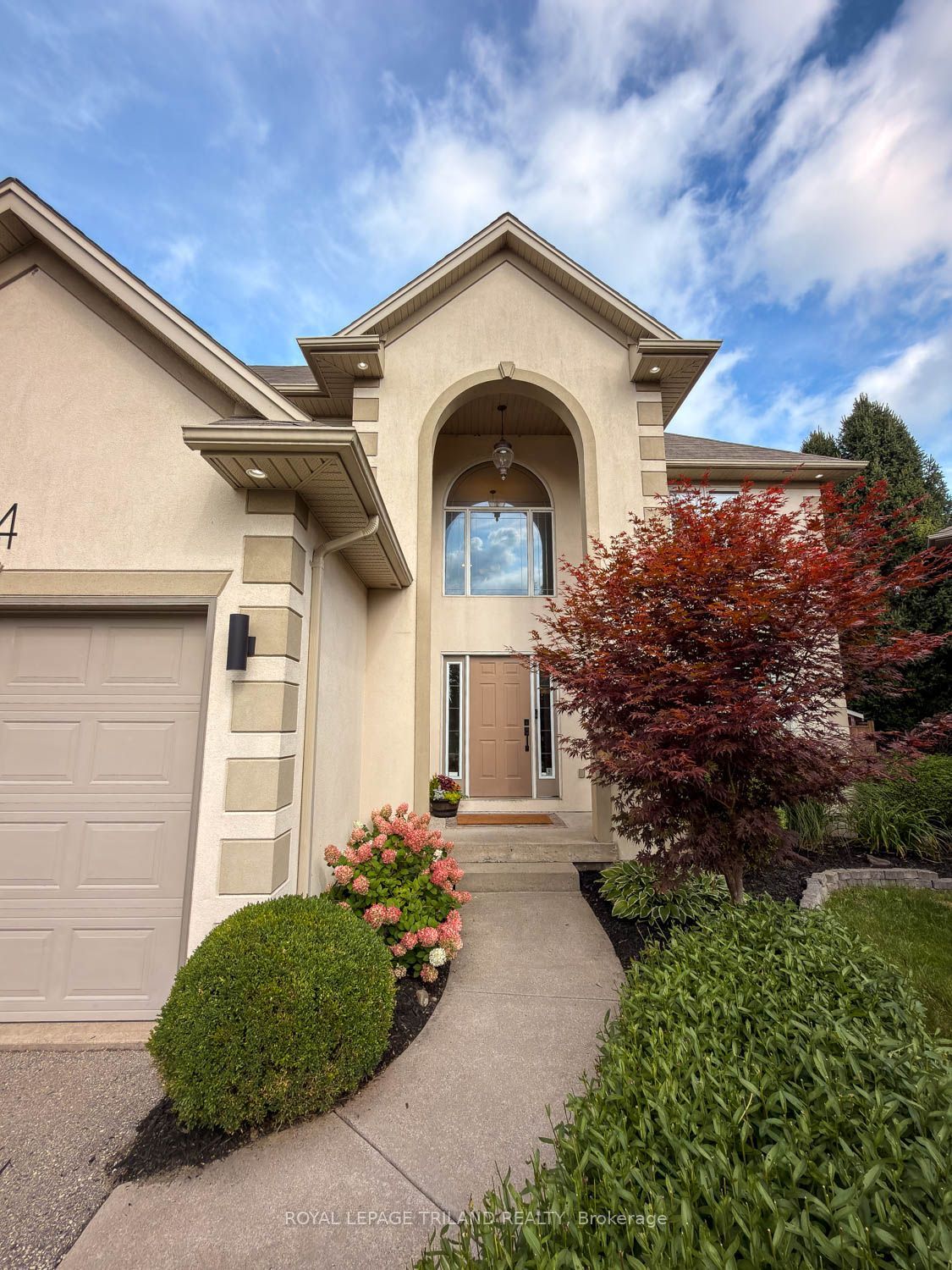 14 Willard Crescent, Middlesex Centre, ON N0L 1R0 photo 2