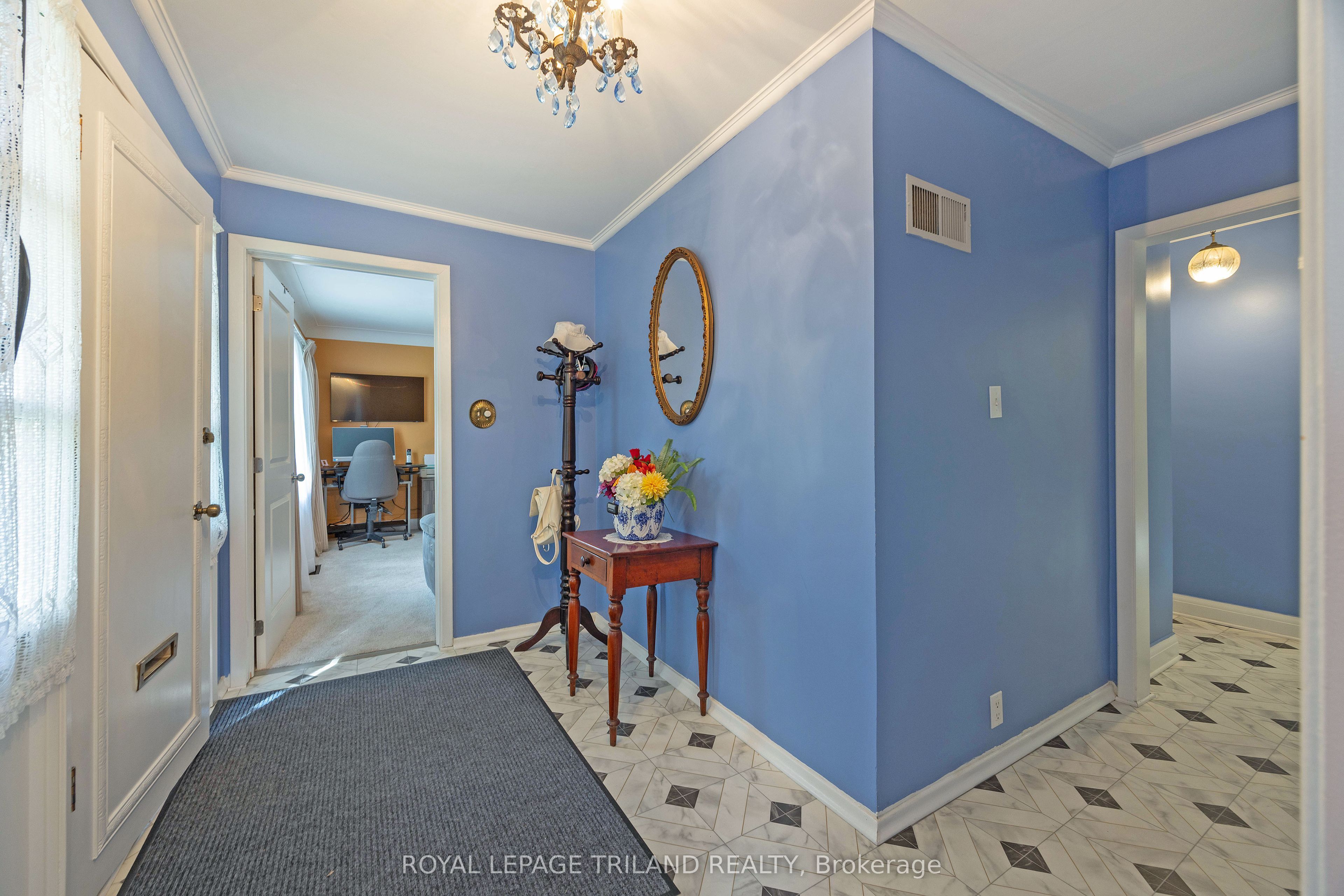 10 Regent Street, St. Thomas, ON N5R 1Z8 photo 3