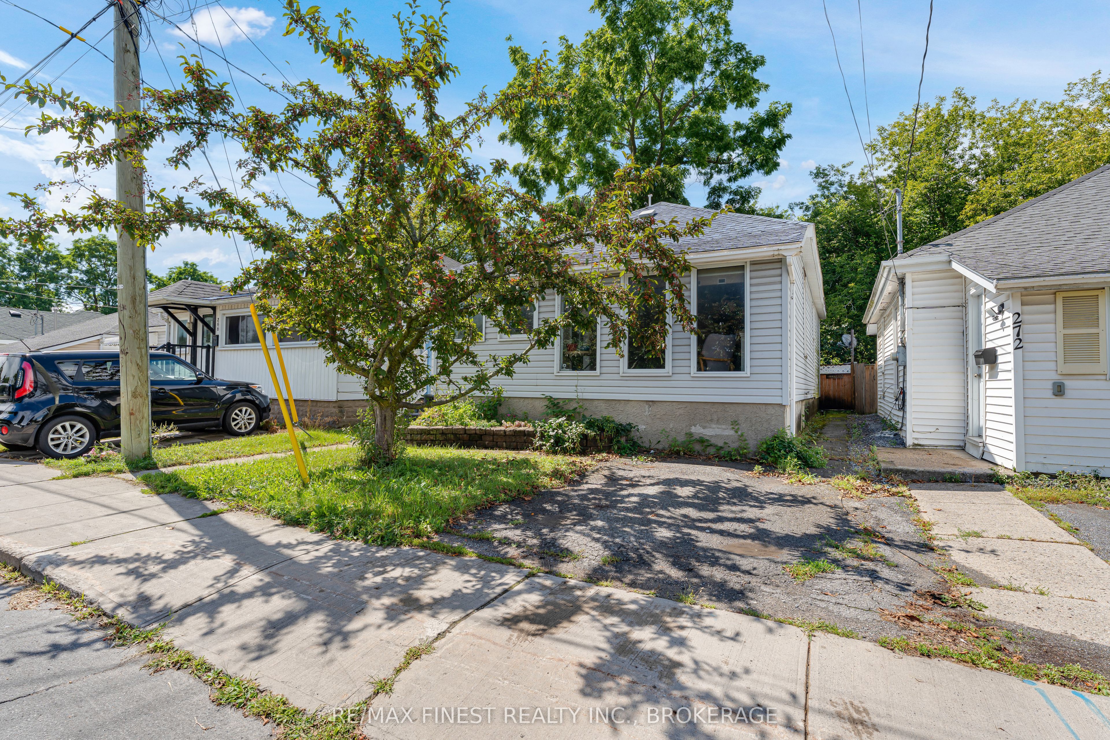 270 PATRICK Street, Kingston, ON K7K 3P9 photo 2